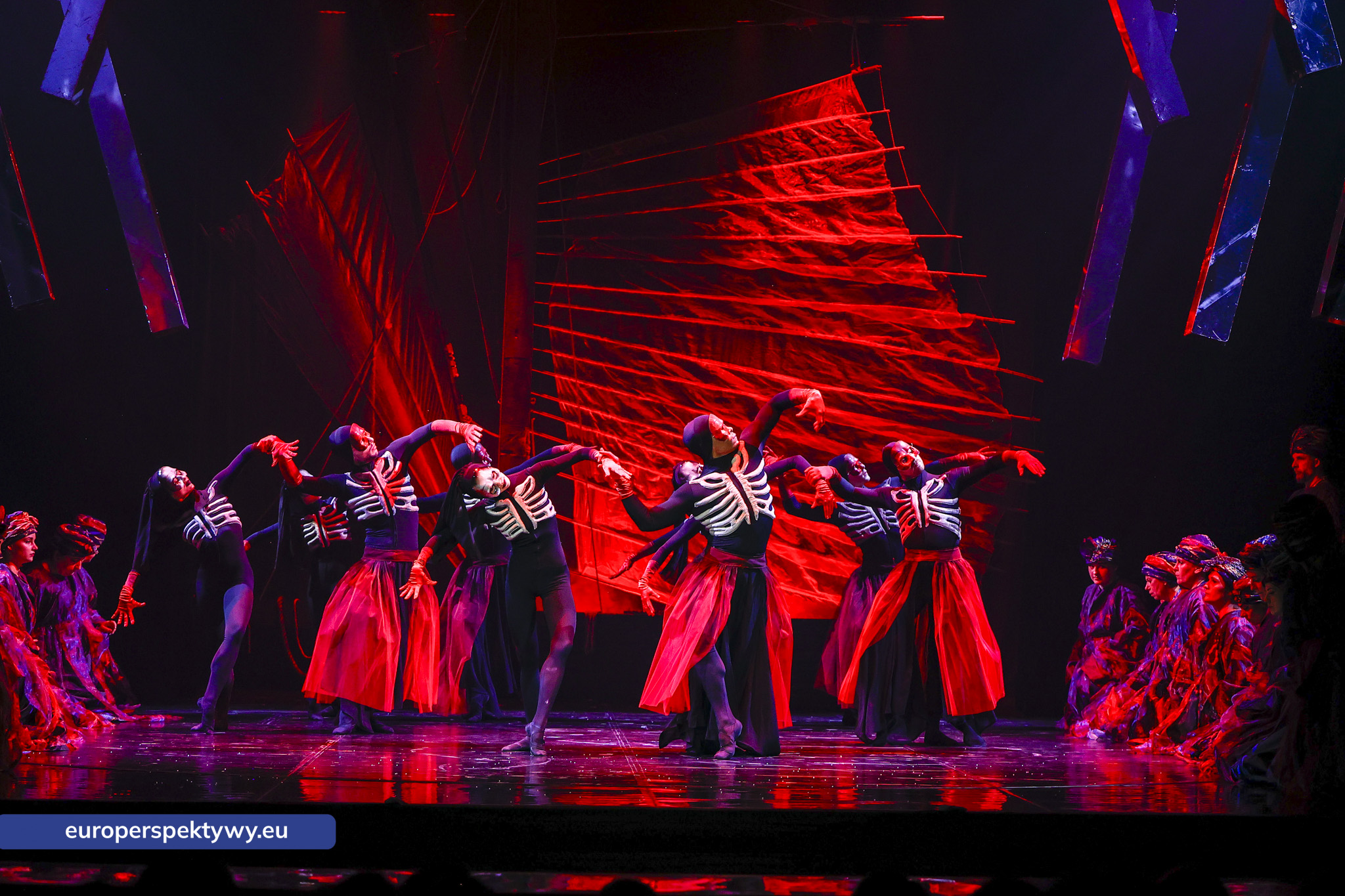 Europerspektywy Opera Śląska żegna „Poławiaczy pereł”. Ostatnie spektakle wyjątkowej inscenizacji w Bytomiu
