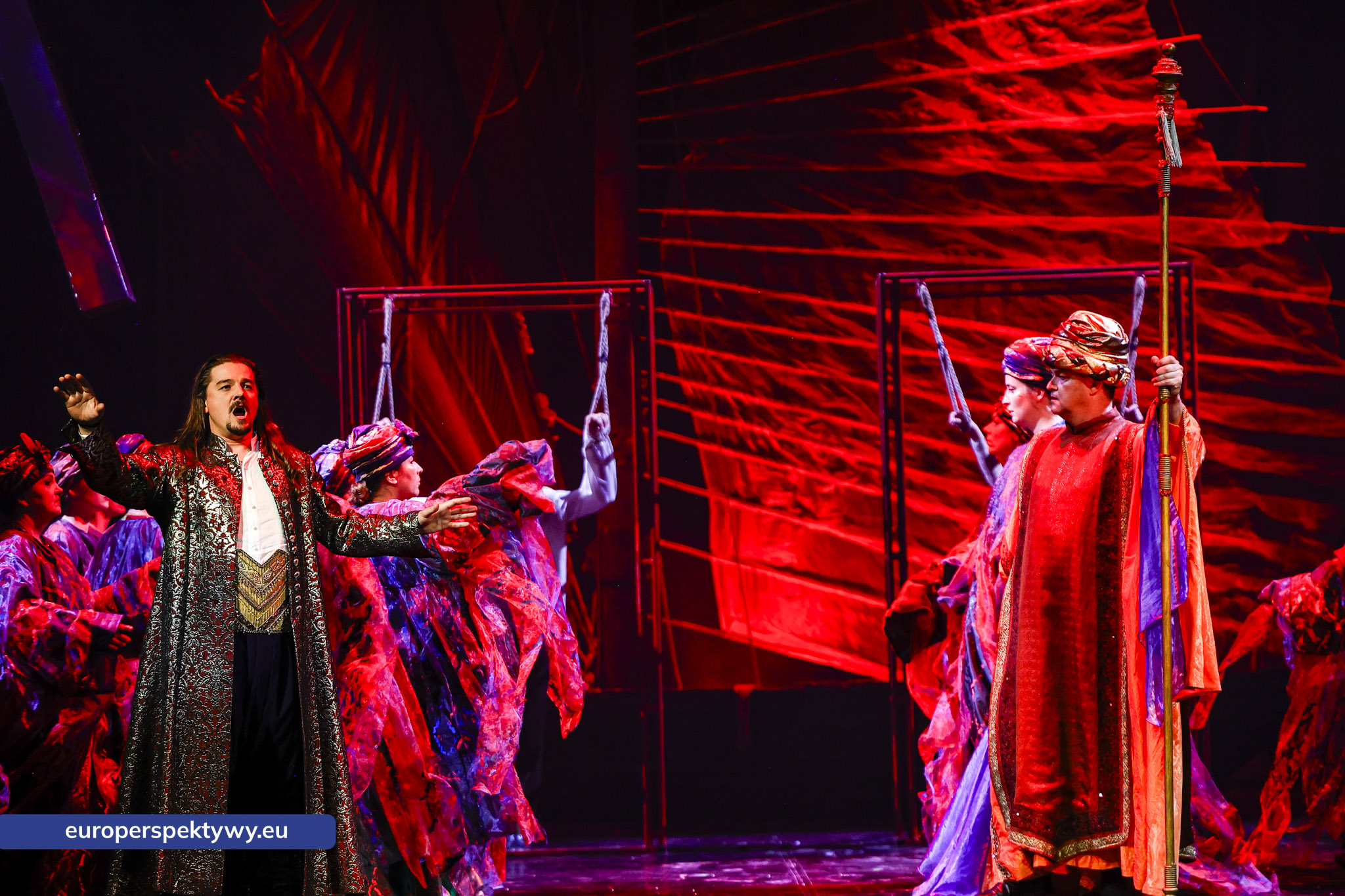 Europerspektywy Opera Śląska żegna „Poławiaczy pereł”. Ostatnie spektakle wyjątkowej inscenizacji w Bytomiu