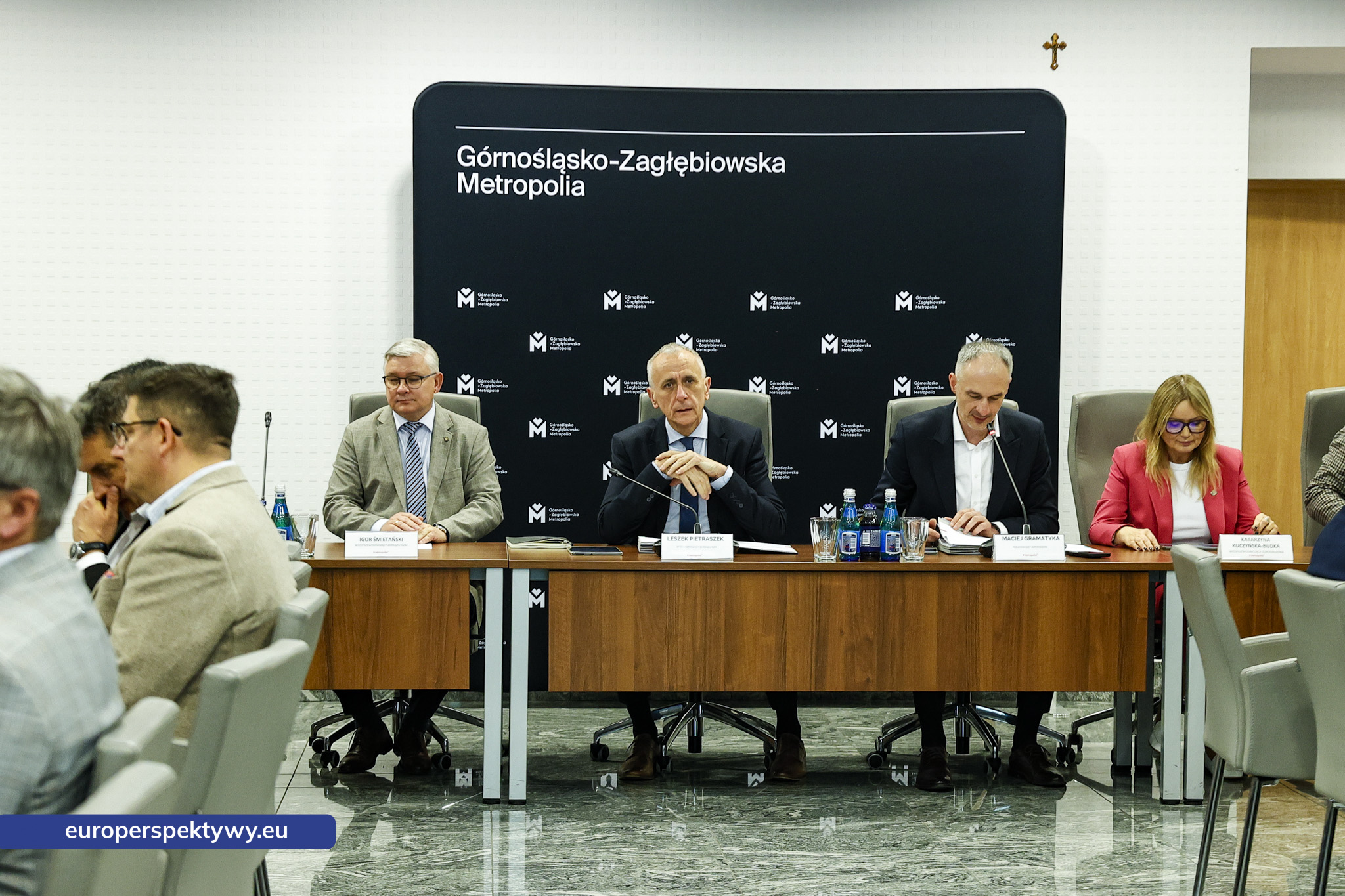 Europerspektywy GZM: nowe decyzje kadrowe i inwestycje w transport zeroemisyjny