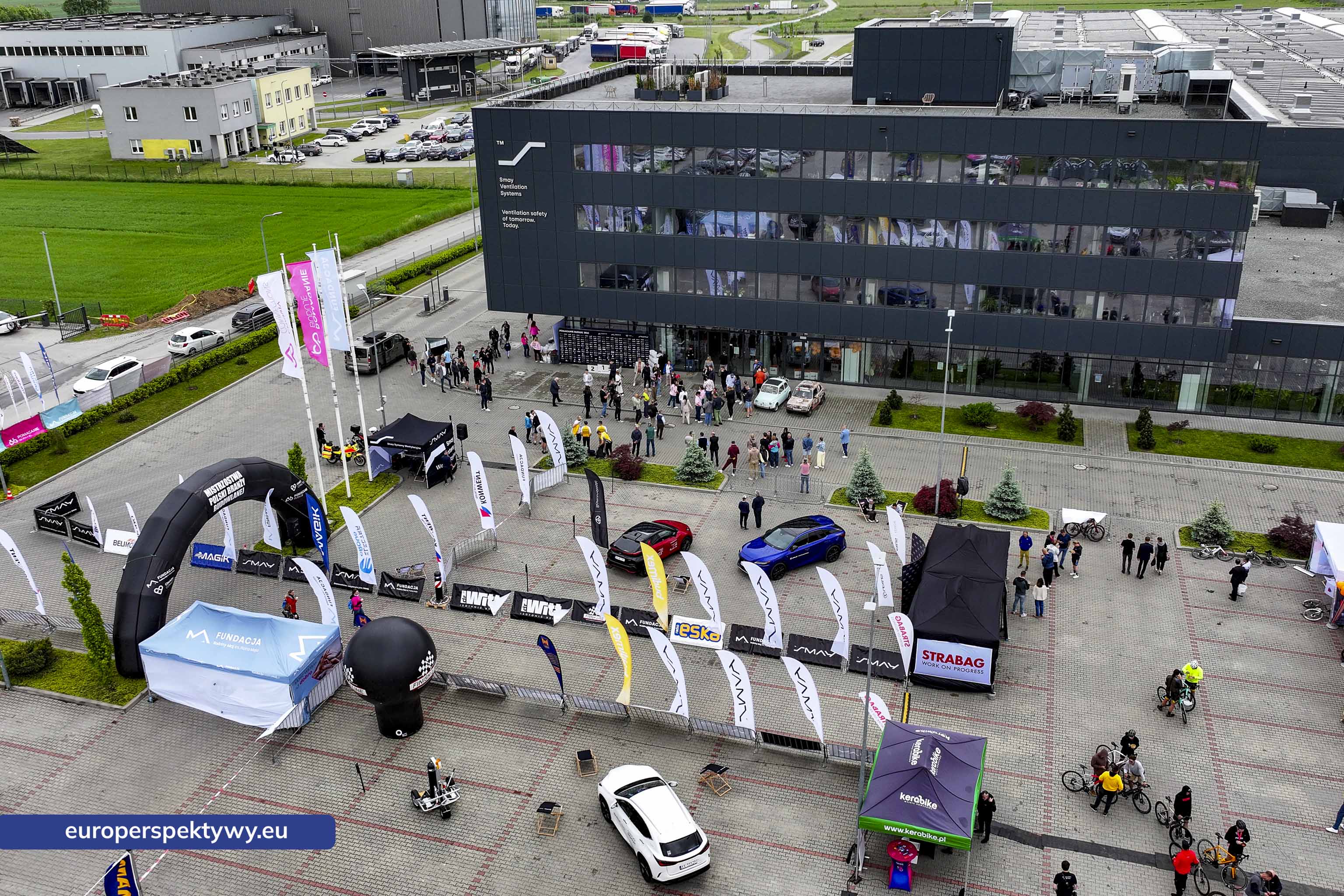 Europerspektywy Smay i „Pomaganie Buduje 2026” – relacje, wyścig kolarski i działania społeczne w jednym ekosystemie