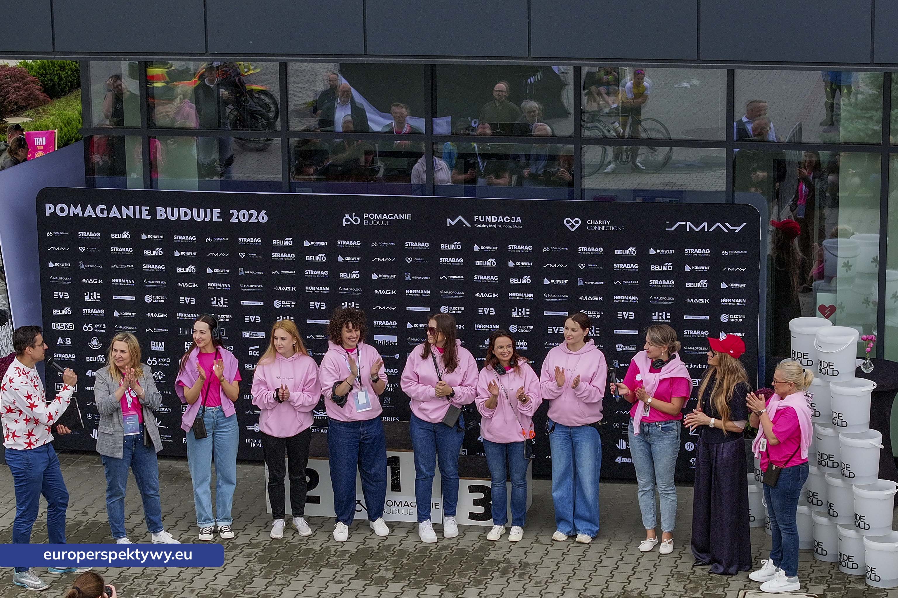 Europerspektywy Smay i „Pomaganie Buduje 2026” – relacje, wyścig kolarski i działania społeczne w jednym ekosystemie