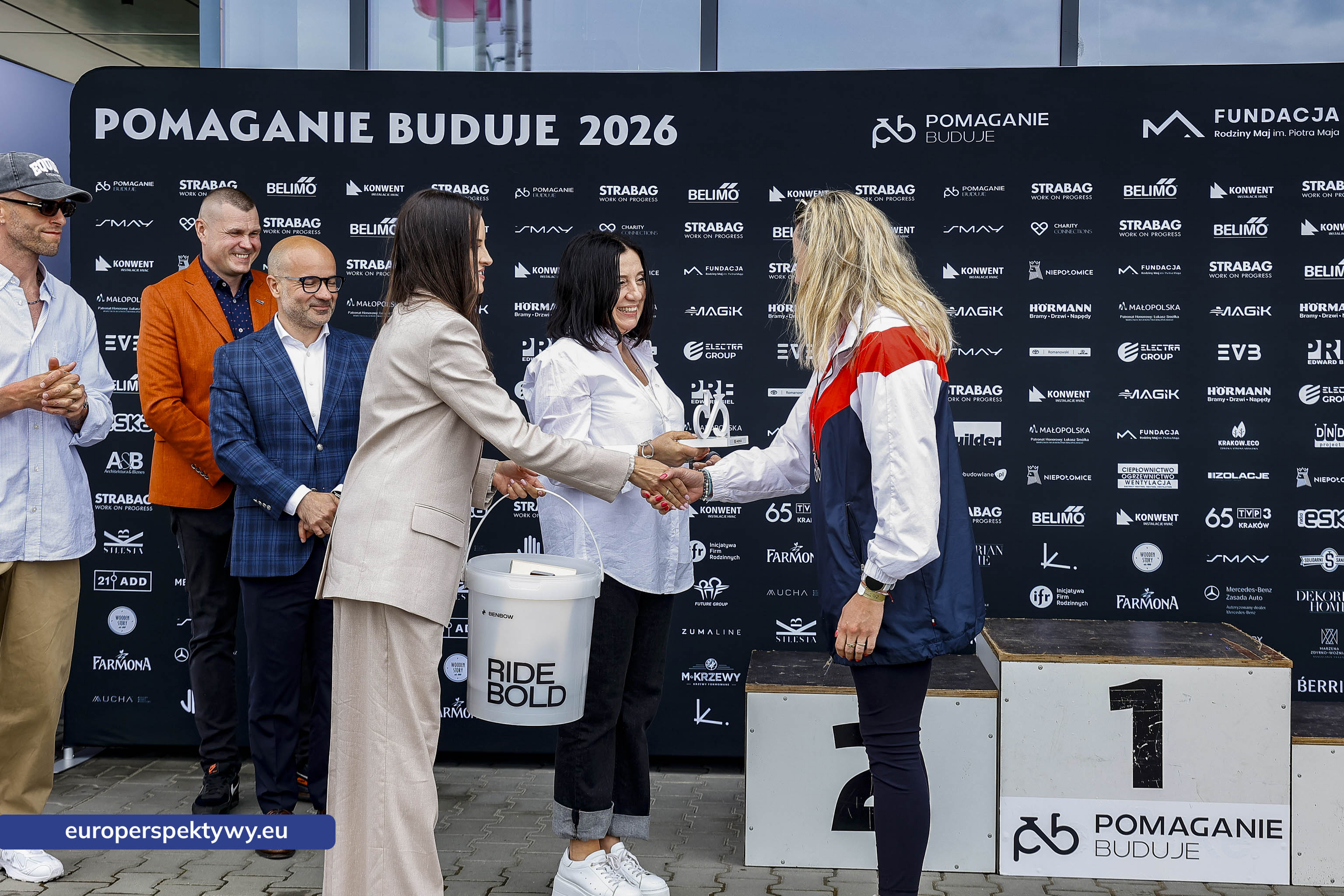 Europerspektywy Smay i „Pomaganie Buduje 2026” – relacje, wyścig kolarski i działania społeczne w jednym ekosystemie
