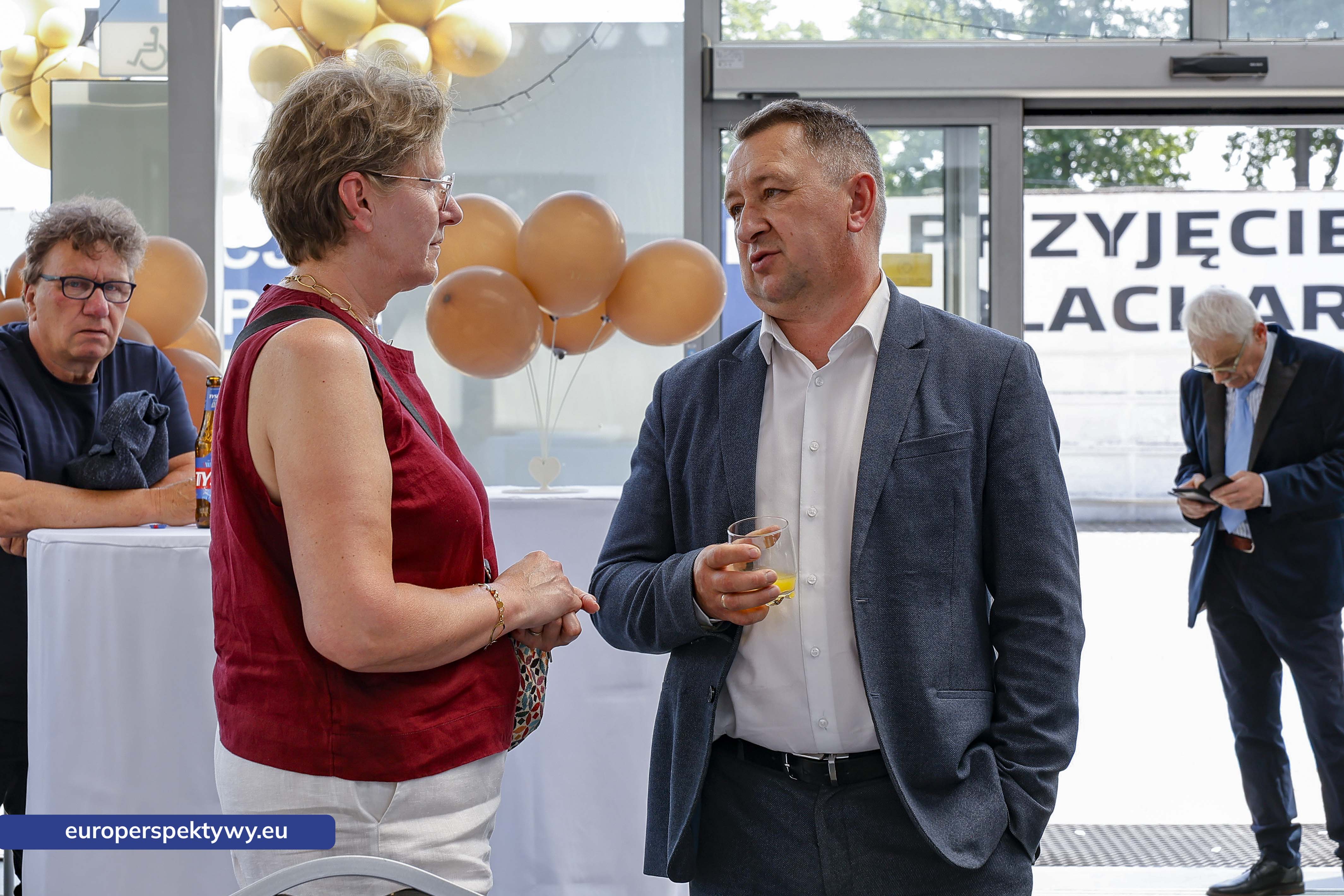 Europerspektywy Terminek Mechanik stanął przed Auto Centrum Kierat Tychy
