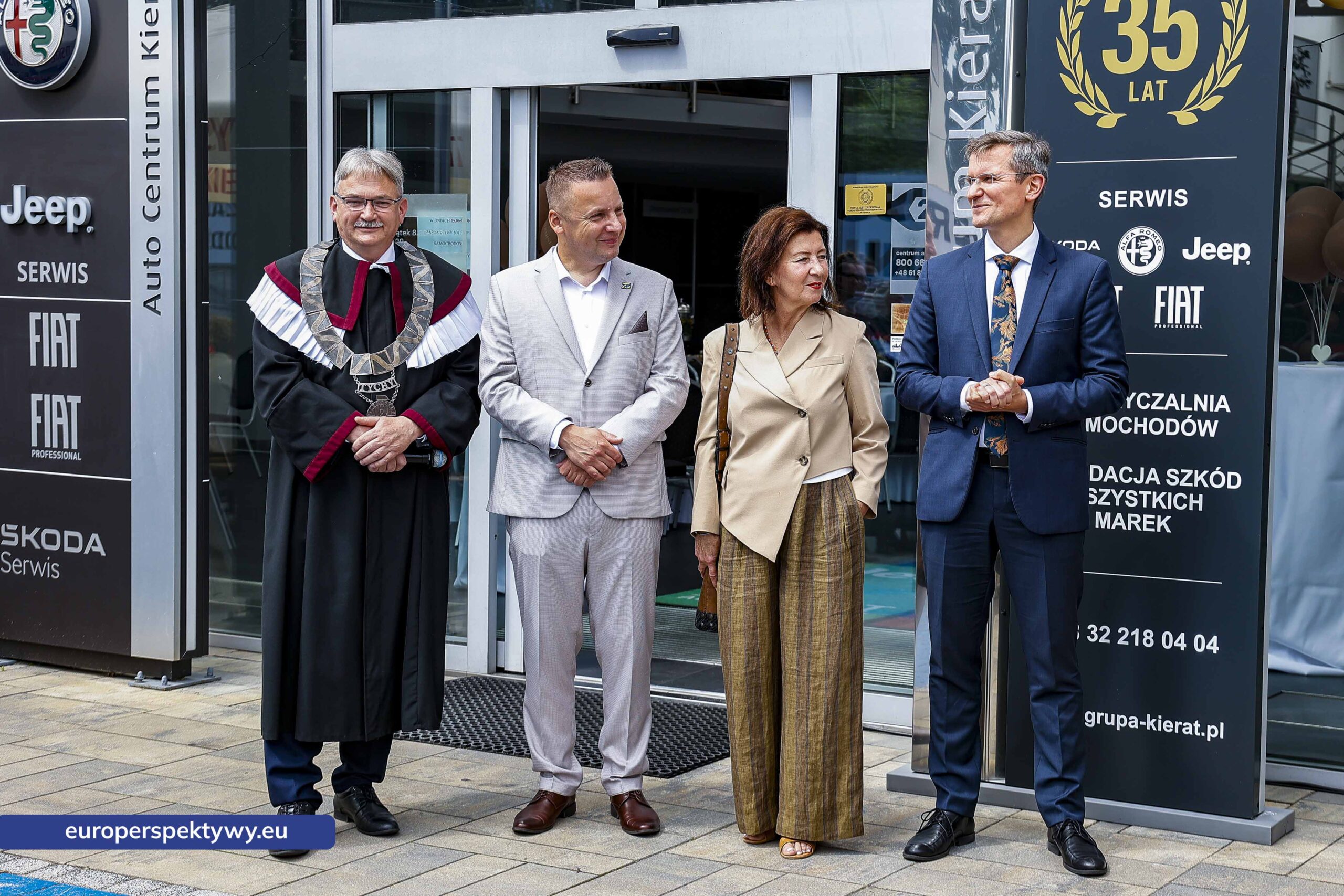 Europerspektywy Terminek Mechanik stanął przed Auto Centrum Kierat Tychy