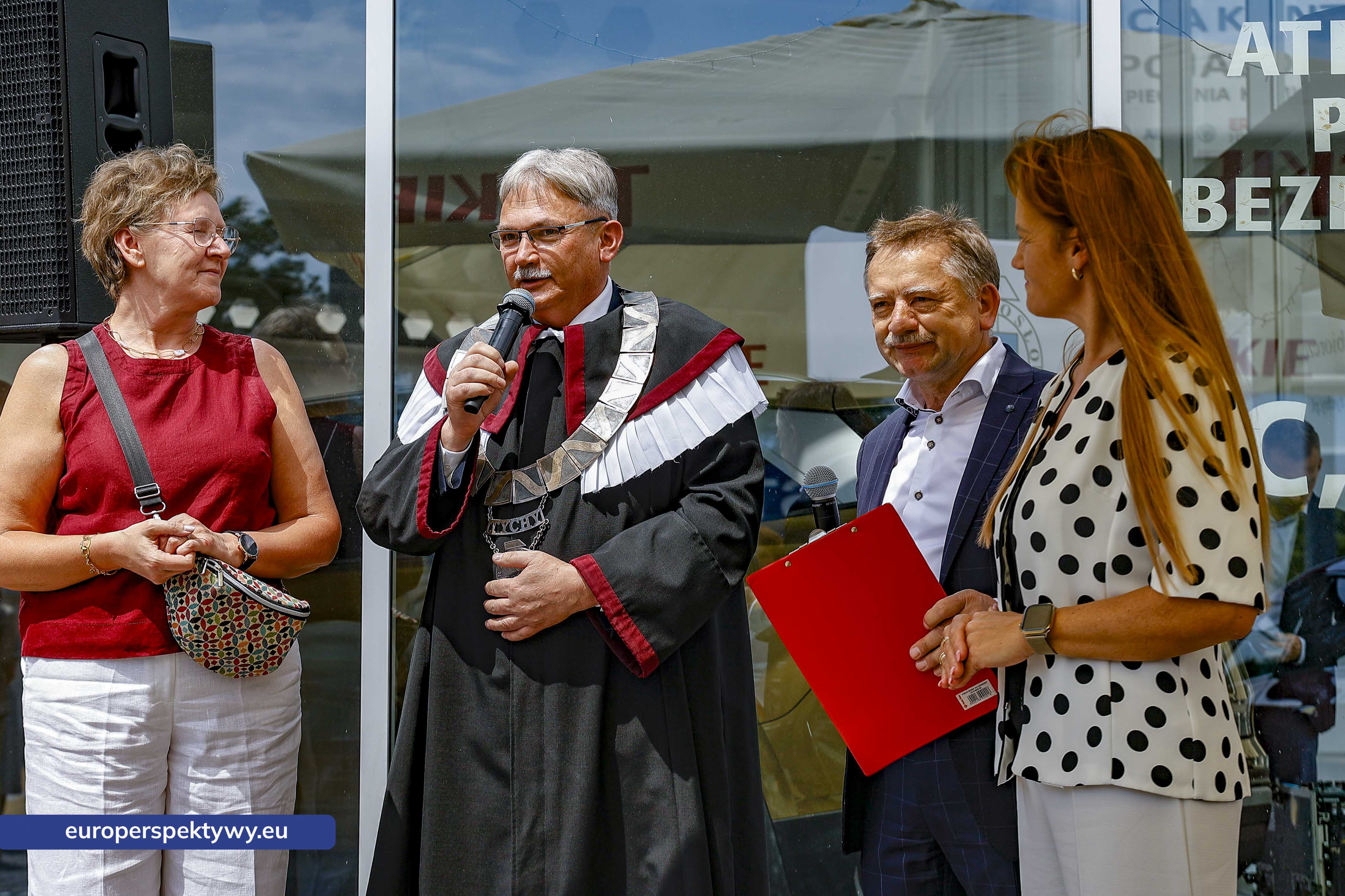 Europerspektywy Terminek Mechanik stanął przed Auto Centrum Kierat Tychy