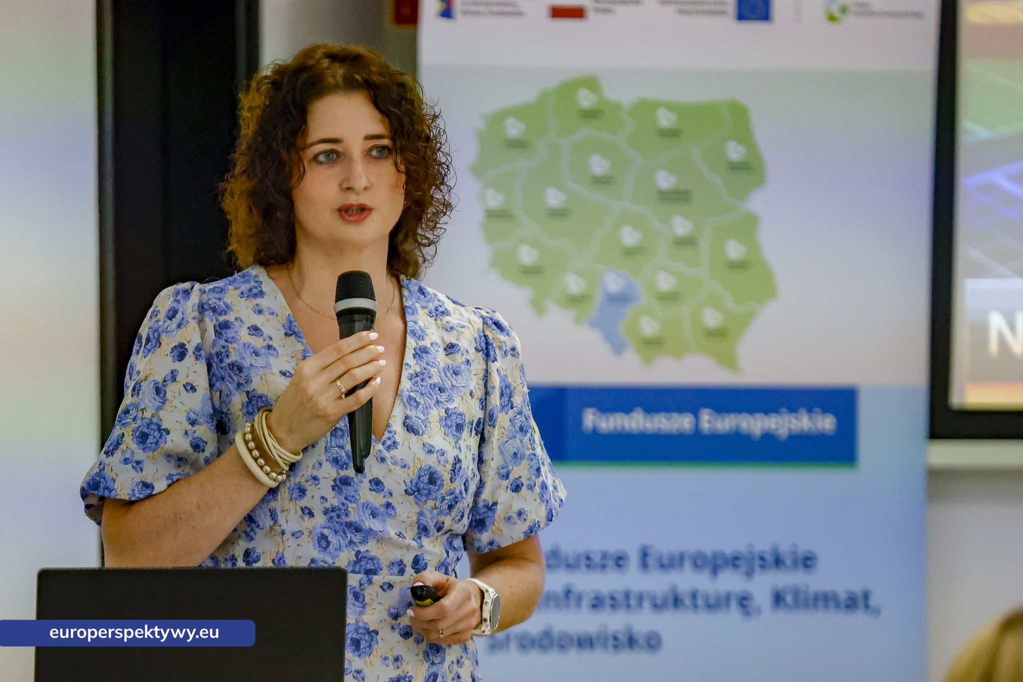 WFOŚiGW Spotkanie informacyjne-25 Europerspektywy WFOŚiGW: wsparcie dla transformacji energetycznej – spotkanie o programach „Ekowspólnota” i „Zamień piec na sieć”