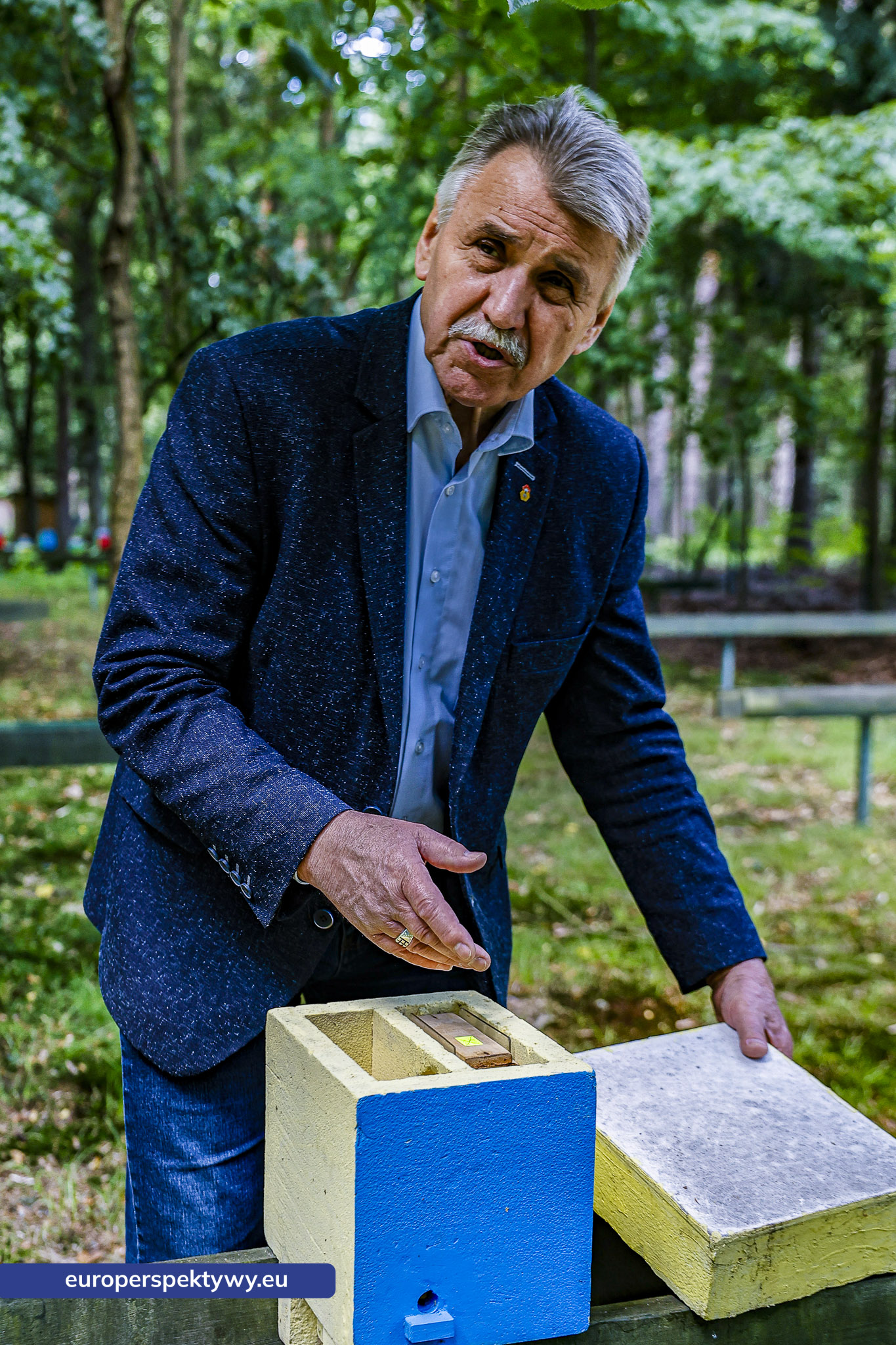 Europerspektywy WFOŚiGW wspiera pszczelarzy. Ponad 112 tys. zł na nowe ule i edukację