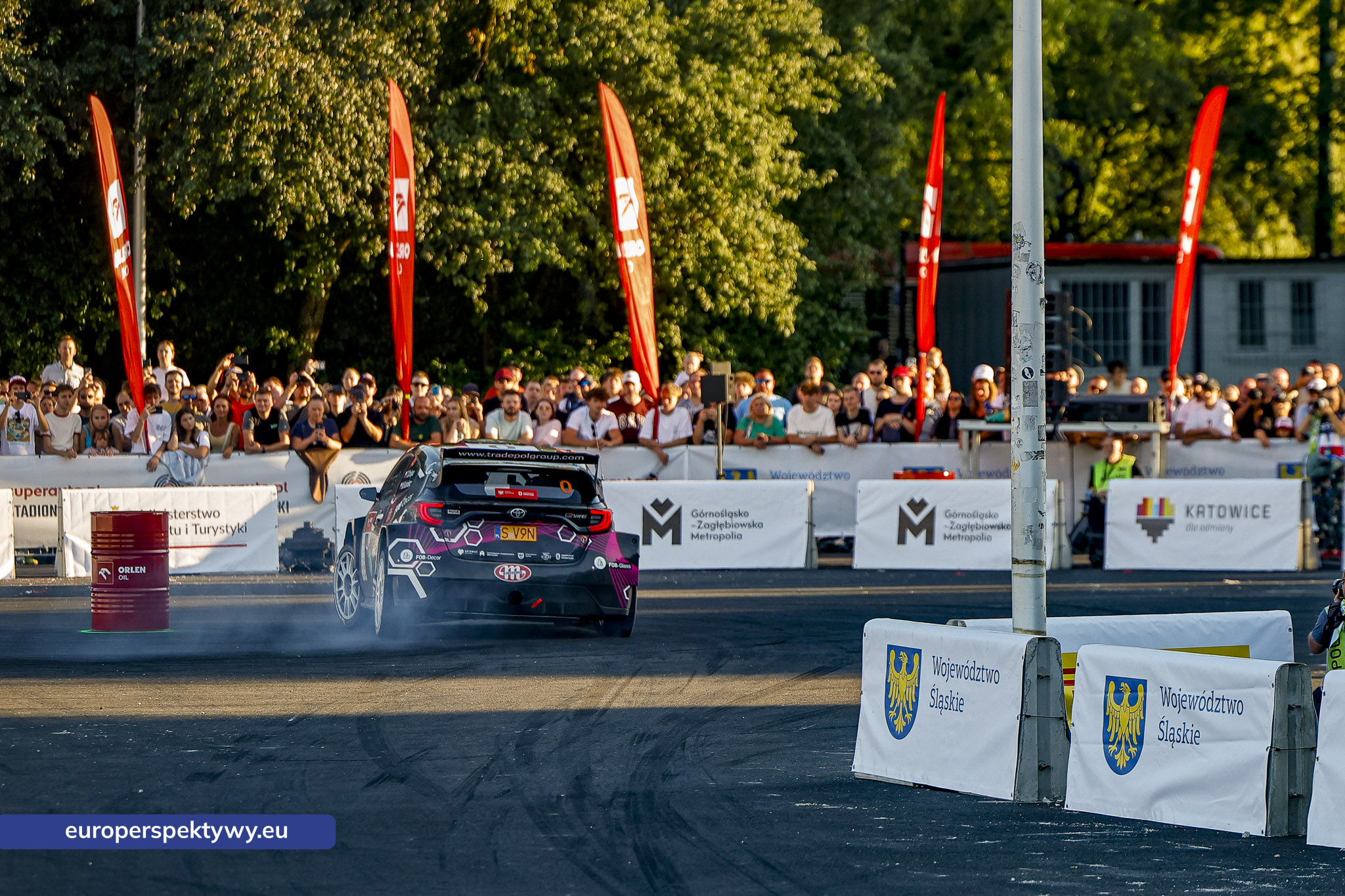 Europerspektywy Bracia Szeja połączyli biznes i motorsport. Strefa KSSE podczas 82. Rajdu Polski przyciągnęła przedsiębiorców