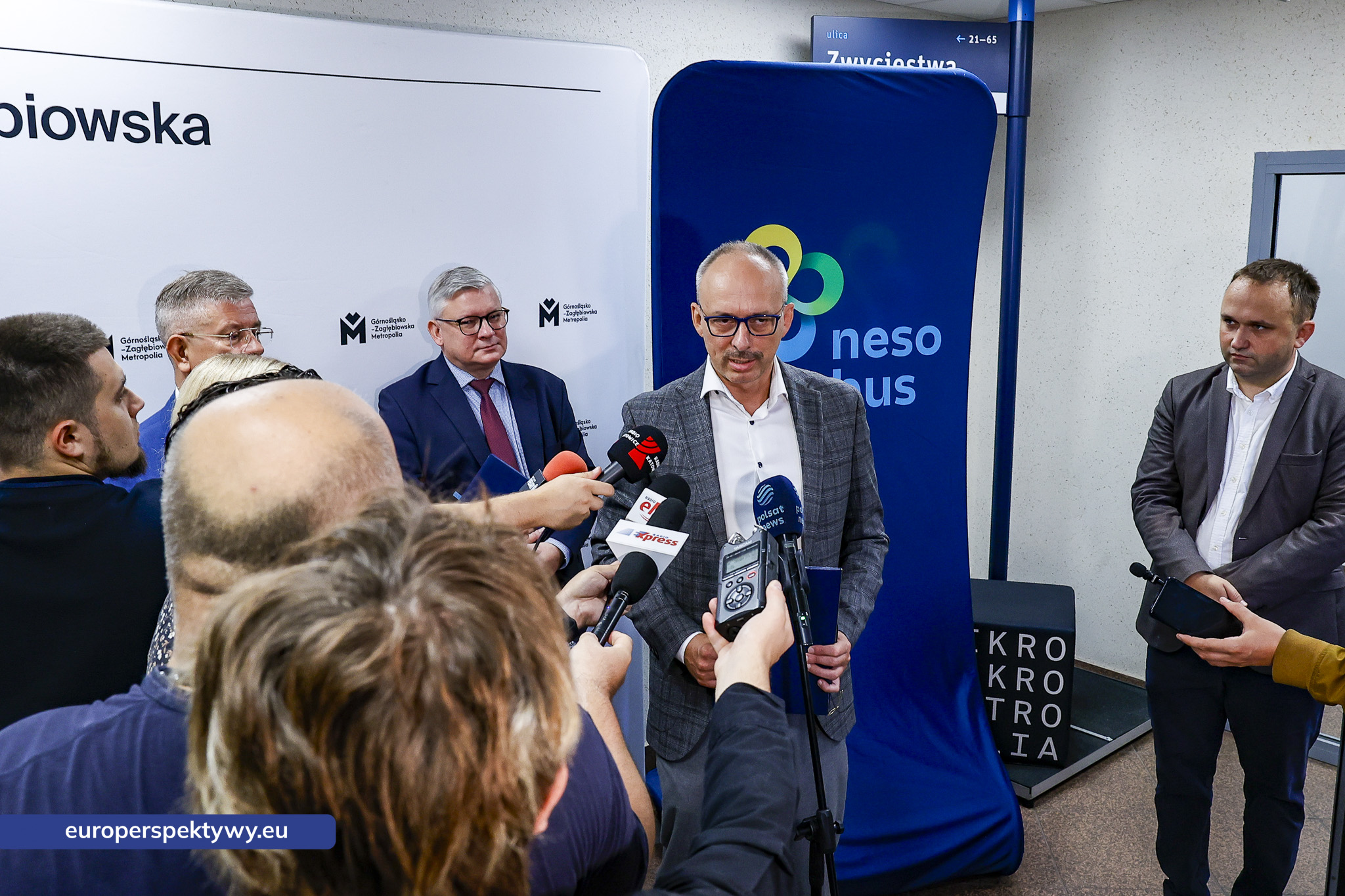 GZM Podpisanie Umowy z PKM Świerklaniec na Zakup Autobusów Elektrycznych-12 Europerspektywy GZM inwestuje w elektryczny transport. 9 nowych autobusów trafi do PKM Świerklaniec