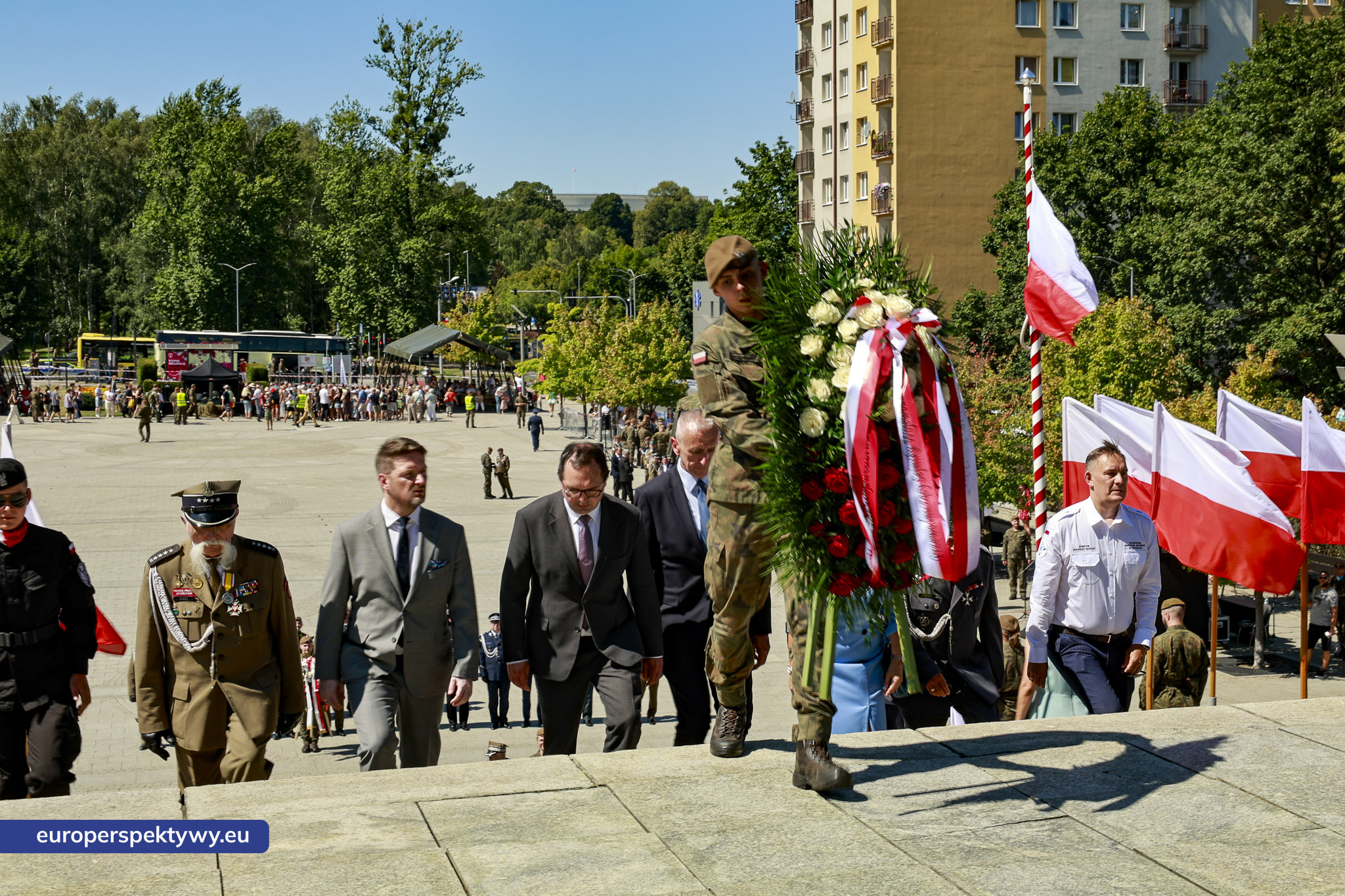 Świeto Wojska Polskiego 2026 Katowice Europerspektywy Święto Wojska Polskiego 2026 w Katowicach. Uroczysty apel i defilada