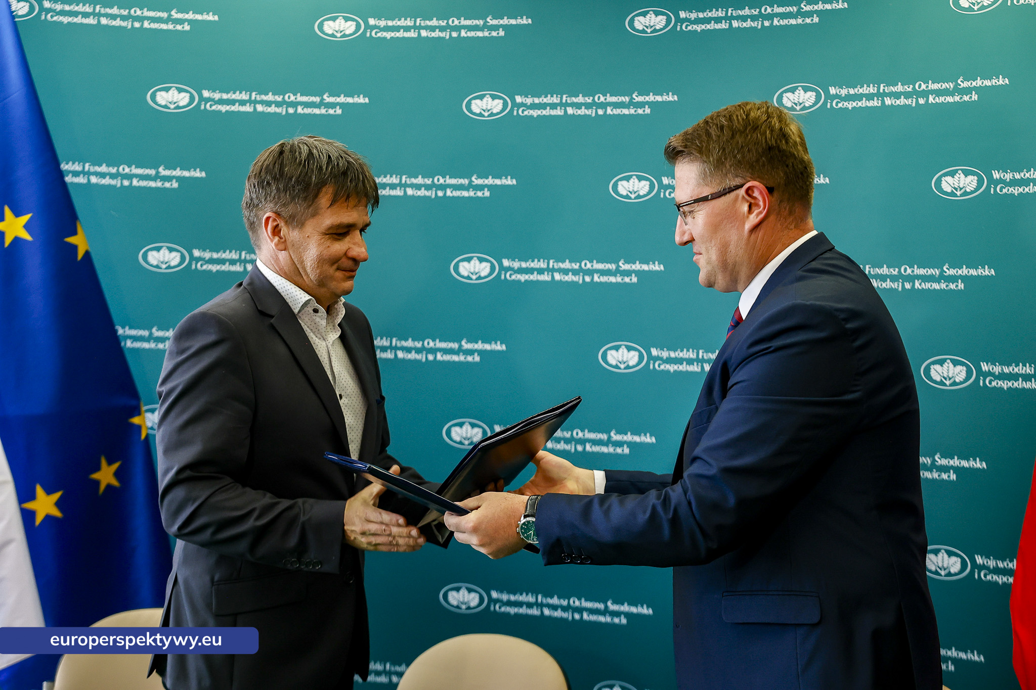 WFOŚiGW Podpisanie umów z Gminą Bestwiną oraz Wodociągami Cieszyńskimi -11 Europerspektywy WFOŚiGW wsparł inwestycje w bezpieczeństwo dostaw wody. Umowy z Gminą Bestwina i Wodociągami Cieszyńskimi podpisane