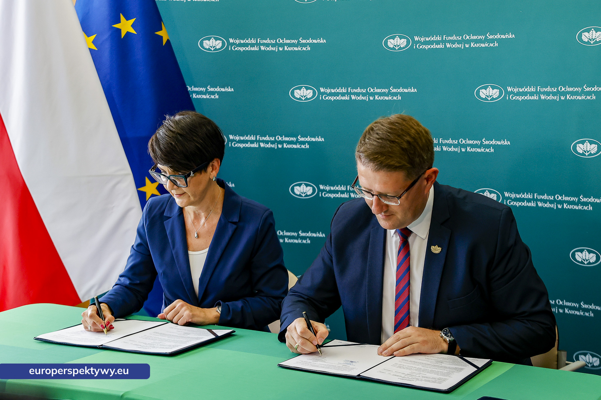 WFOŚiGW Podpisanie umów z Gminą Bestwiną oraz Wodociągami Cieszyńskimi -17 Europerspektywy WFOŚiGW wsparł inwestycje w bezpieczeństwo dostaw wody. Umowy z Gminą Bestwina i Wodociągami Cieszyńskimi podpisane