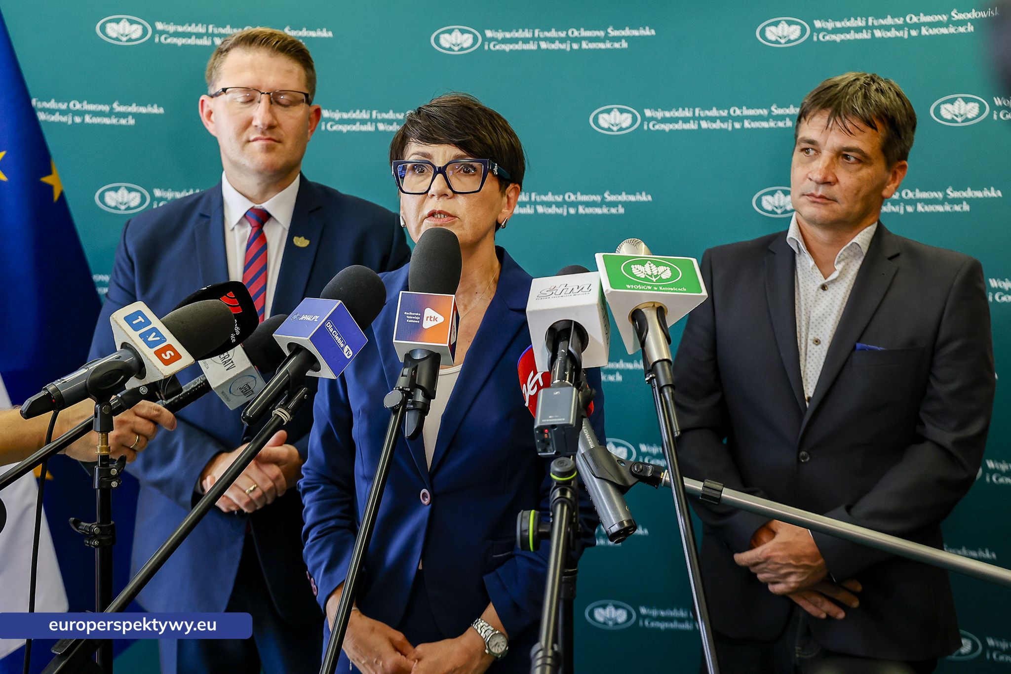 WFOŚiGW Podpisanie umów z Gminą Bestwiną oraz Wodociągami Cieszyńskimi -29 Europerspektywy WFOŚiGW wsparł inwestycje w bezpieczeństwo dostaw wody. Umowy z Gminą Bestwina i Wodociągami Cieszyńskimi podpisane