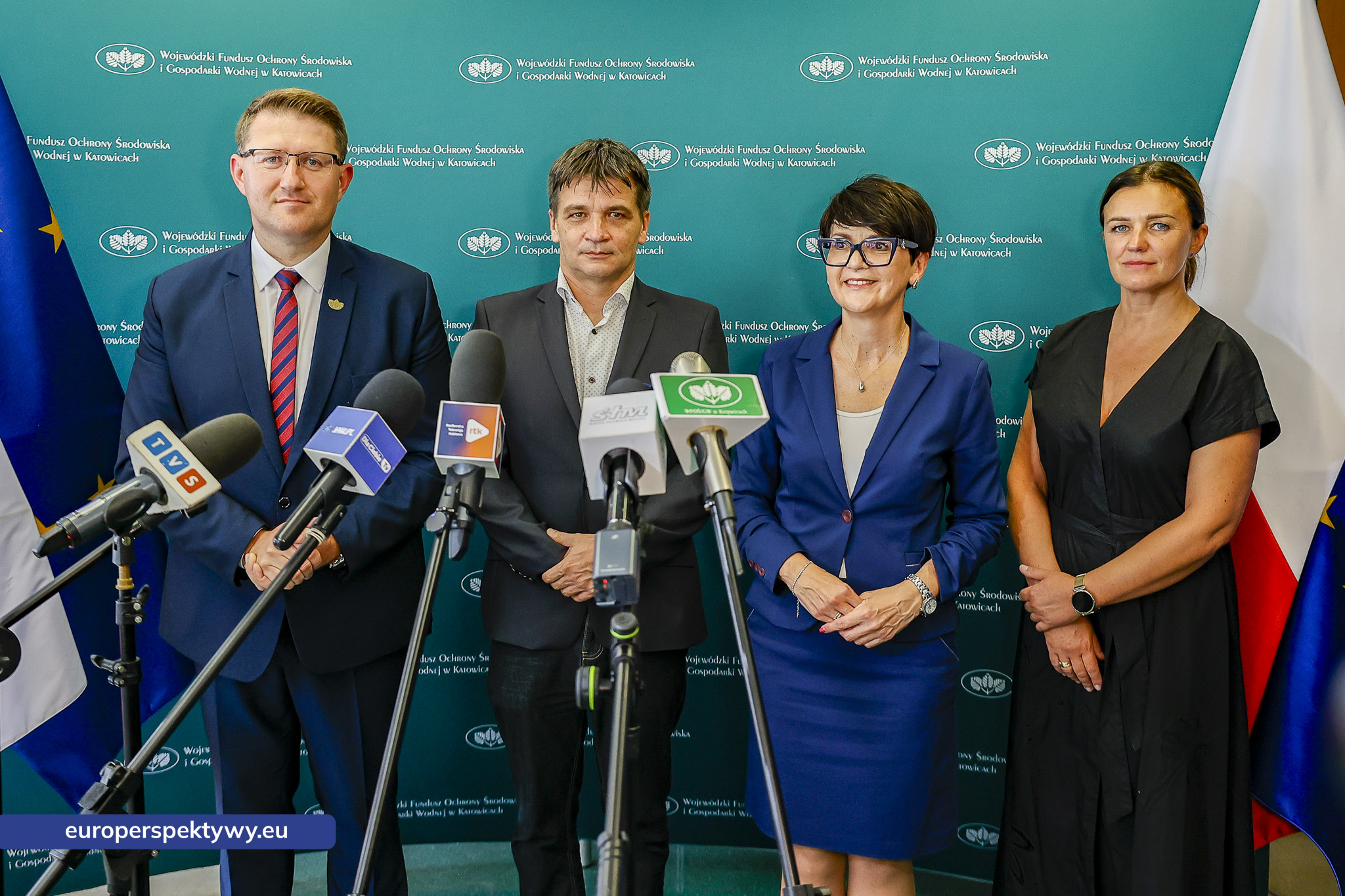 WFOŚiGW Podpisanie umów z Gminą Bestwiną oraz Wodociągami Cieszyńskimi -34 Europerspektywy WFOŚiGW wsparł inwestycje w bezpieczeństwo dostaw wody. Umowy z Gminą Bestwina i Wodociągami Cieszyńskimi podpisane