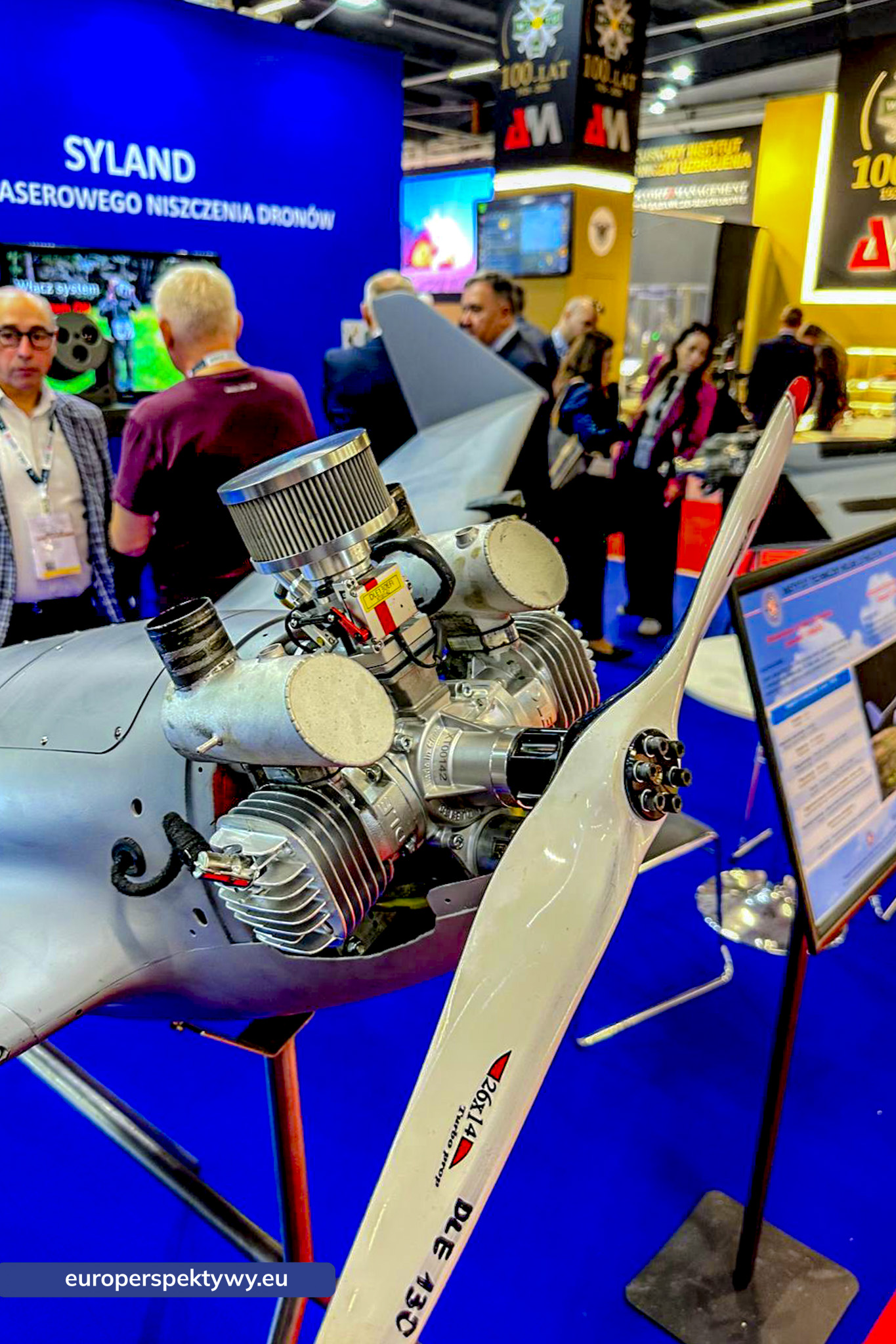 Stoisko Syland z silnikiem drona na MSPO 2026