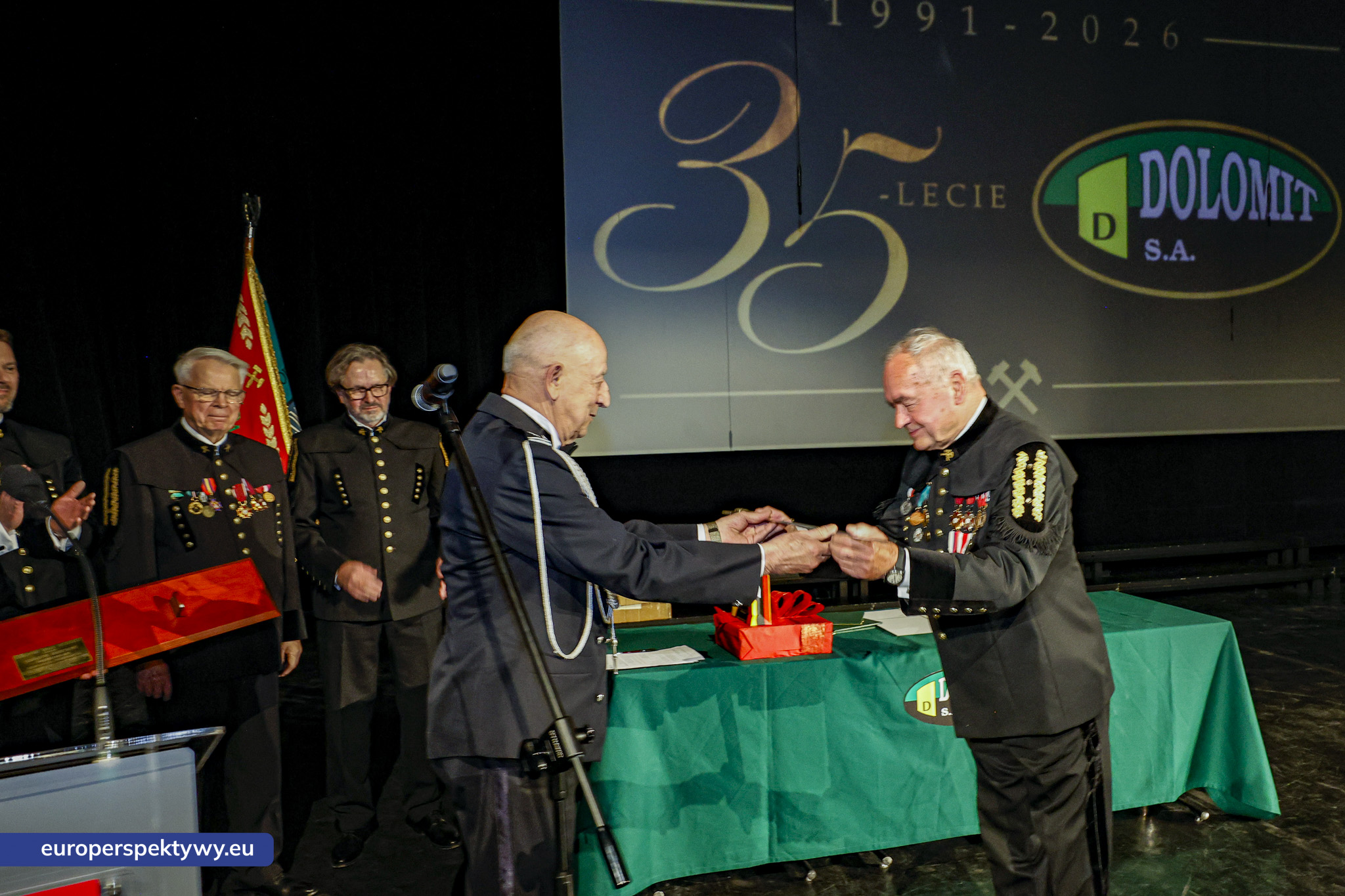 Dolomit Kopalnia Chruszczobród Jubileusz 35 lecia-129 Europerspektywy Dolomit S.A. świętował 35-lecie działalności. Od pracowniczej inicjatywy do nowoczesnej kopalni w Chruszczobrodzie
