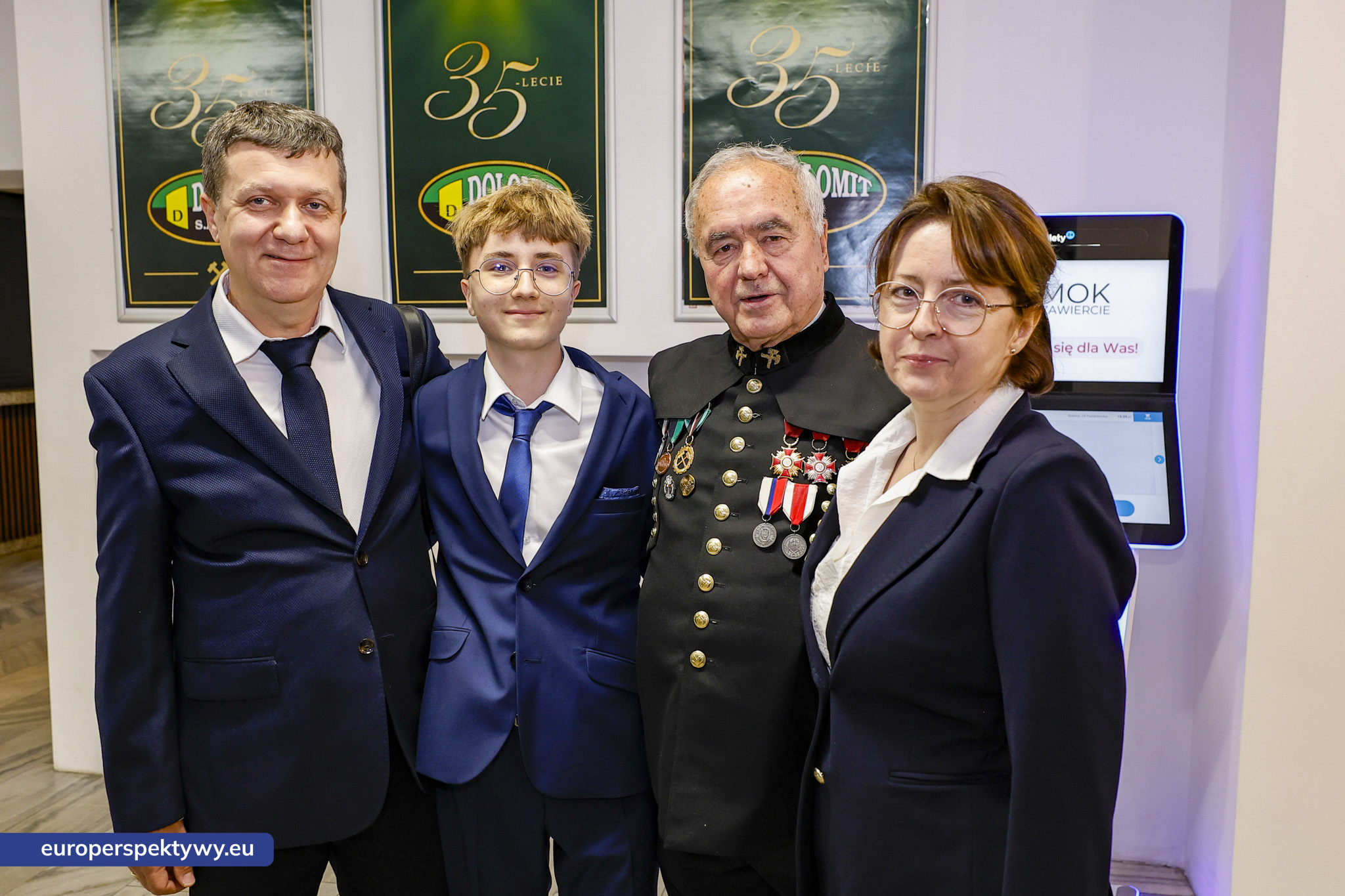 Dolomit Kopalnia Chruszczobród Jubileusz 35 lecia-15 Europerspektywy Dolomit S.A. świętował 35-lecie działalności. Od pracowniczej inicjatywy do nowoczesnej kopalni w Chruszczobrodzie