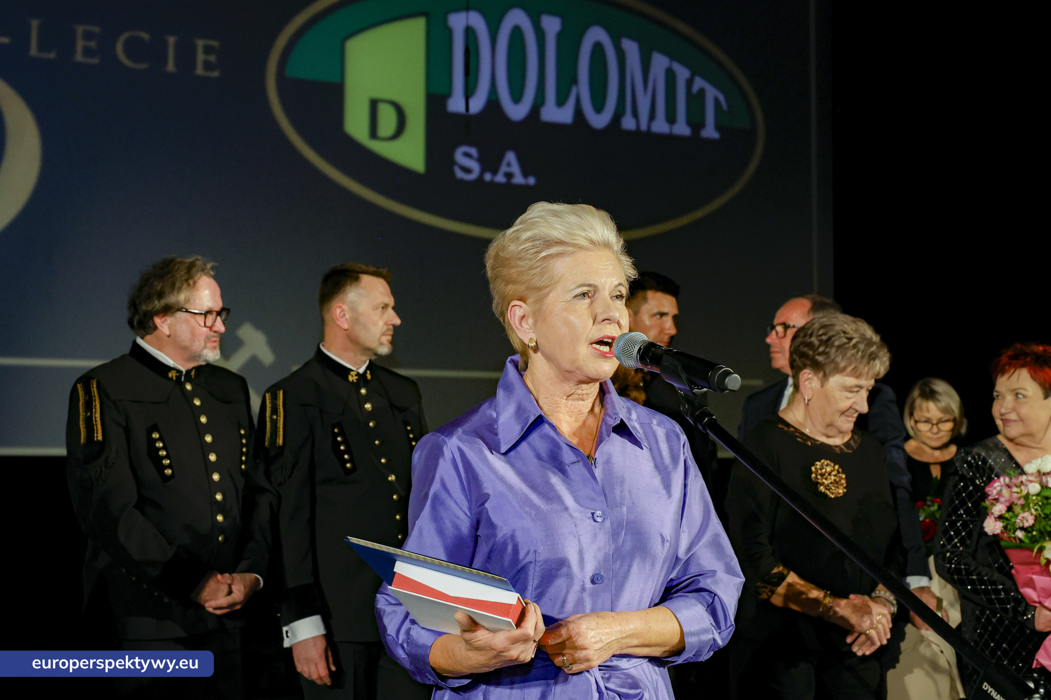 Dolomit Kopalnia Chruszczobród Jubileusz 35 lecia-150 Europerspektywy Dolomit S.A. świętował 35-lecie działalności. Od pracowniczej inicjatywy do nowoczesnej kopalni w Chruszczobrodzie