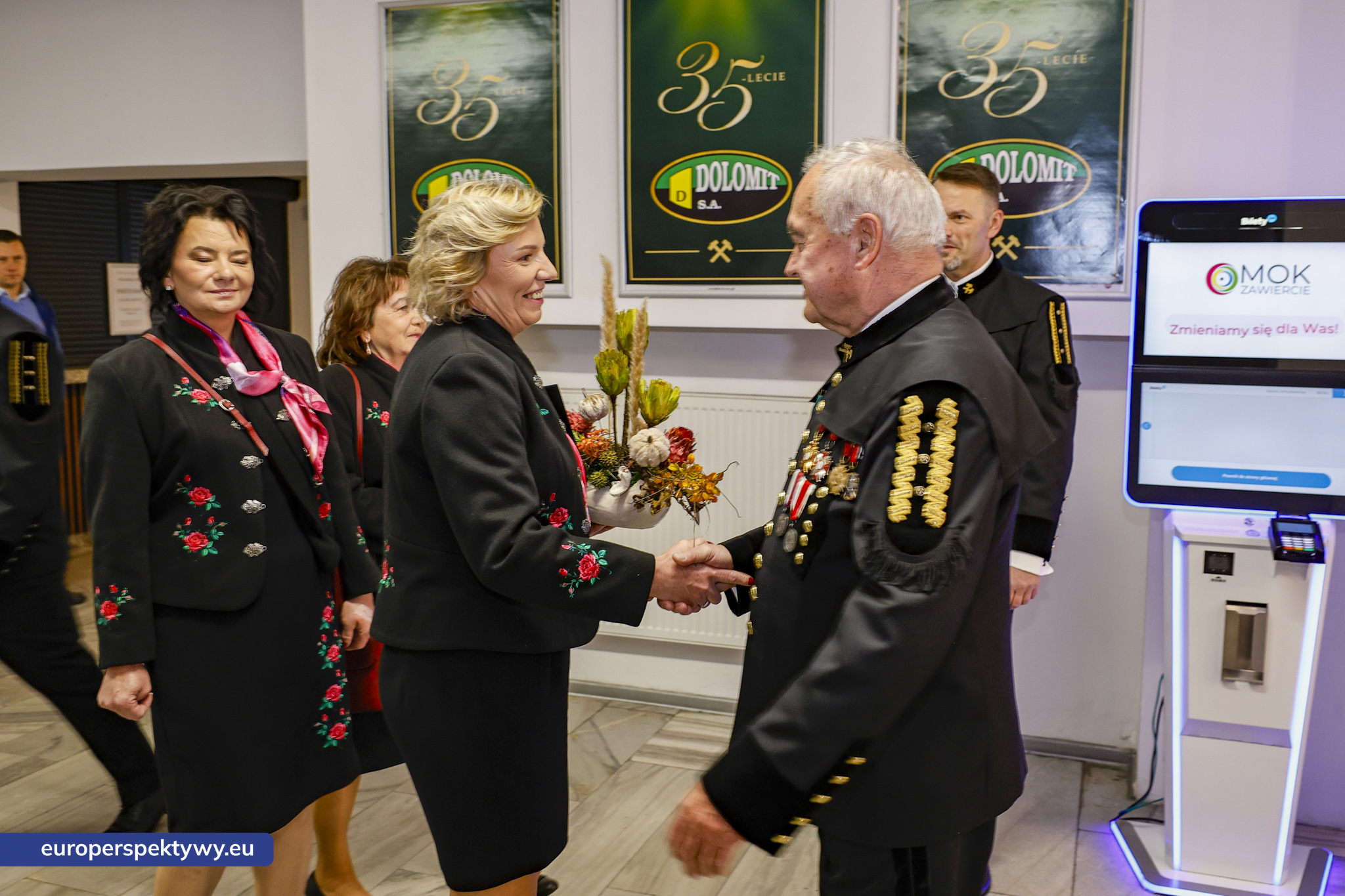 Dolomit Kopalnia Chruszczobród Jubileusz 35 lecia-20 Europerspektywy Dolomit S.A. świętował 35-lecie działalności. Od pracowniczej inicjatywy do nowoczesnej kopalni w Chruszczobrodzie