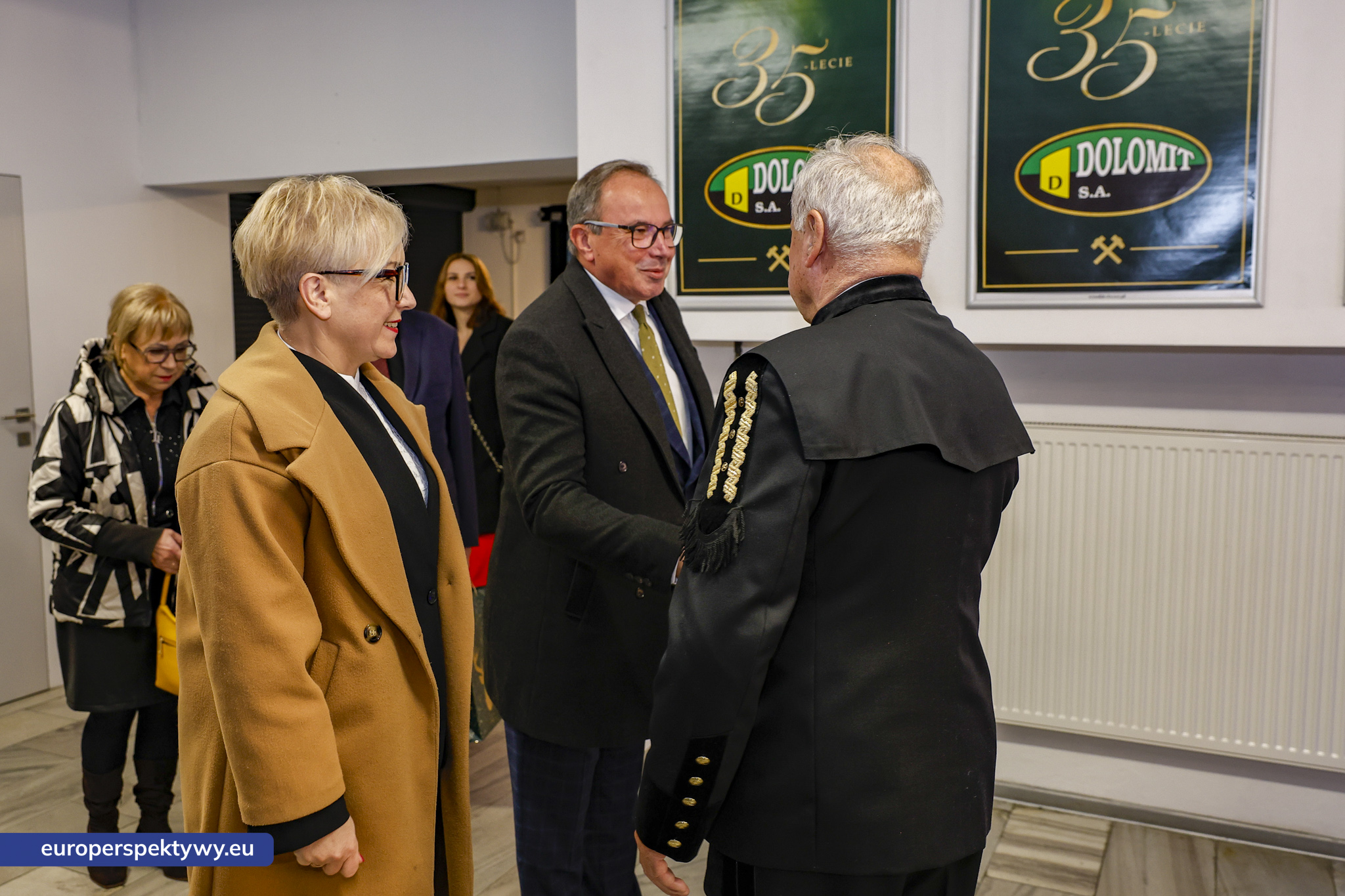 Dolomit Kopalnia Chruszczobród Jubileusz 35 lecia-22 Europerspektywy Dolomit S.A. świętował 35-lecie działalności. Od pracowniczej inicjatywy do nowoczesnej kopalni w Chruszczobrodzie