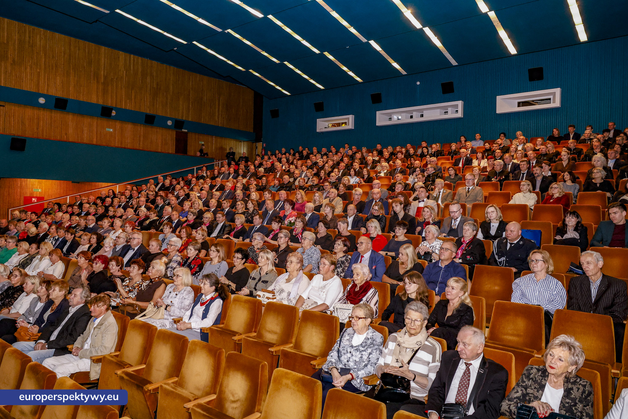 Dolomit Kopalnia Chruszczobród Jubileusz 35 lecia-40 Europerspektywy Dolomit S.A. świętował 35-lecie działalności. Od pracowniczej inicjatywy do nowoczesnej kopalni w Chruszczobrodzie