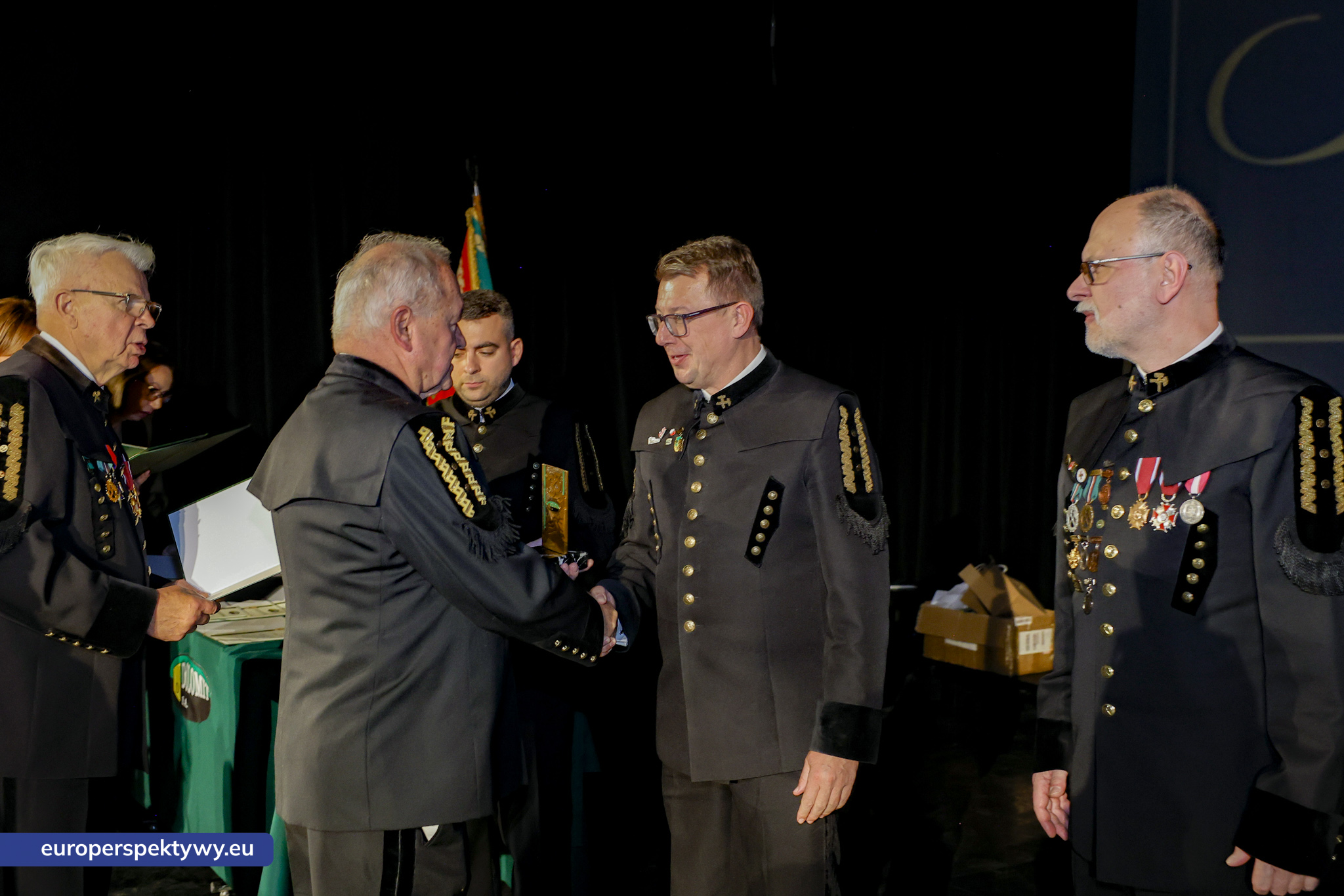 Dolomit Kopalnia Chruszczobród Jubileusz 35 lecia-98 Europerspektywy Dolomit S.A. świętował 35-lecie działalności. Od pracowniczej inicjatywy do nowoczesnej kopalni w Chruszczobrodzie