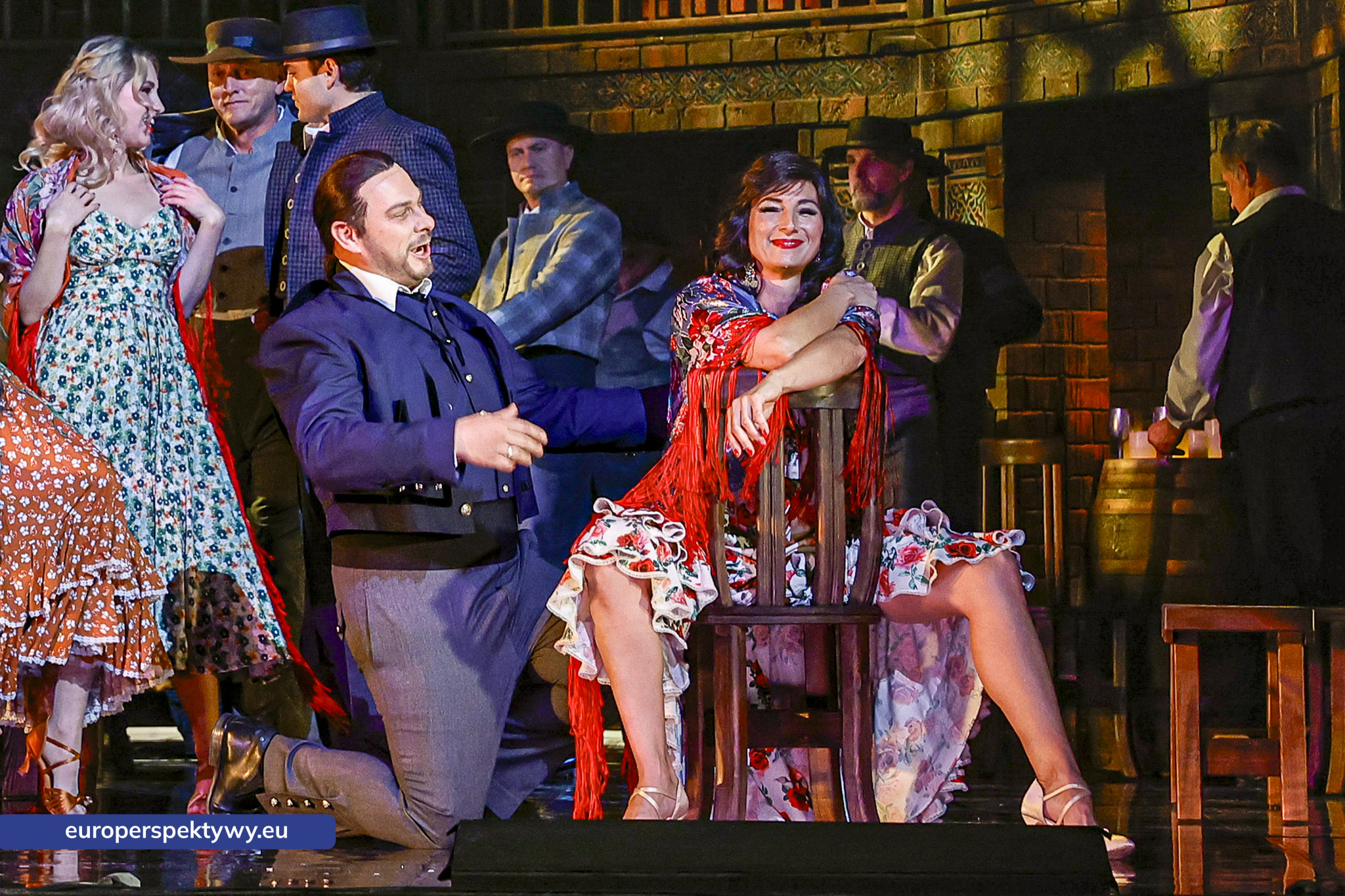 Carmen w gospodzie Lillasa Pastii Carmen i goście gospody Lillasa Pastii, II akt opery Carmen w Operze Śląskiej