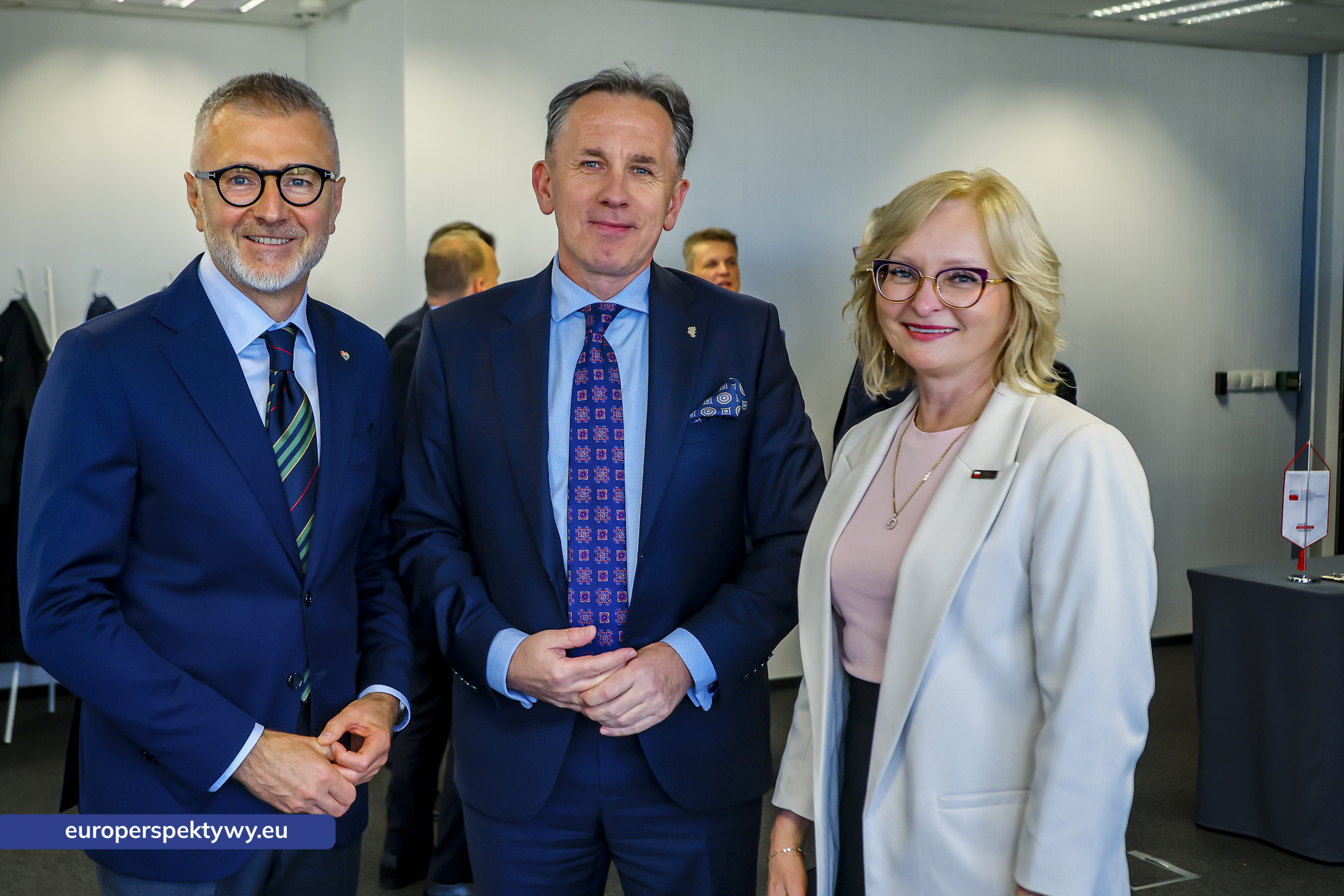 Od lewej: Jarosław Makowski, wiceprezydent Katowic, dr Rafał Żelazny, prezes KSSE, i Wioletta Brzeziecka, członkini zarządu ŚFPP