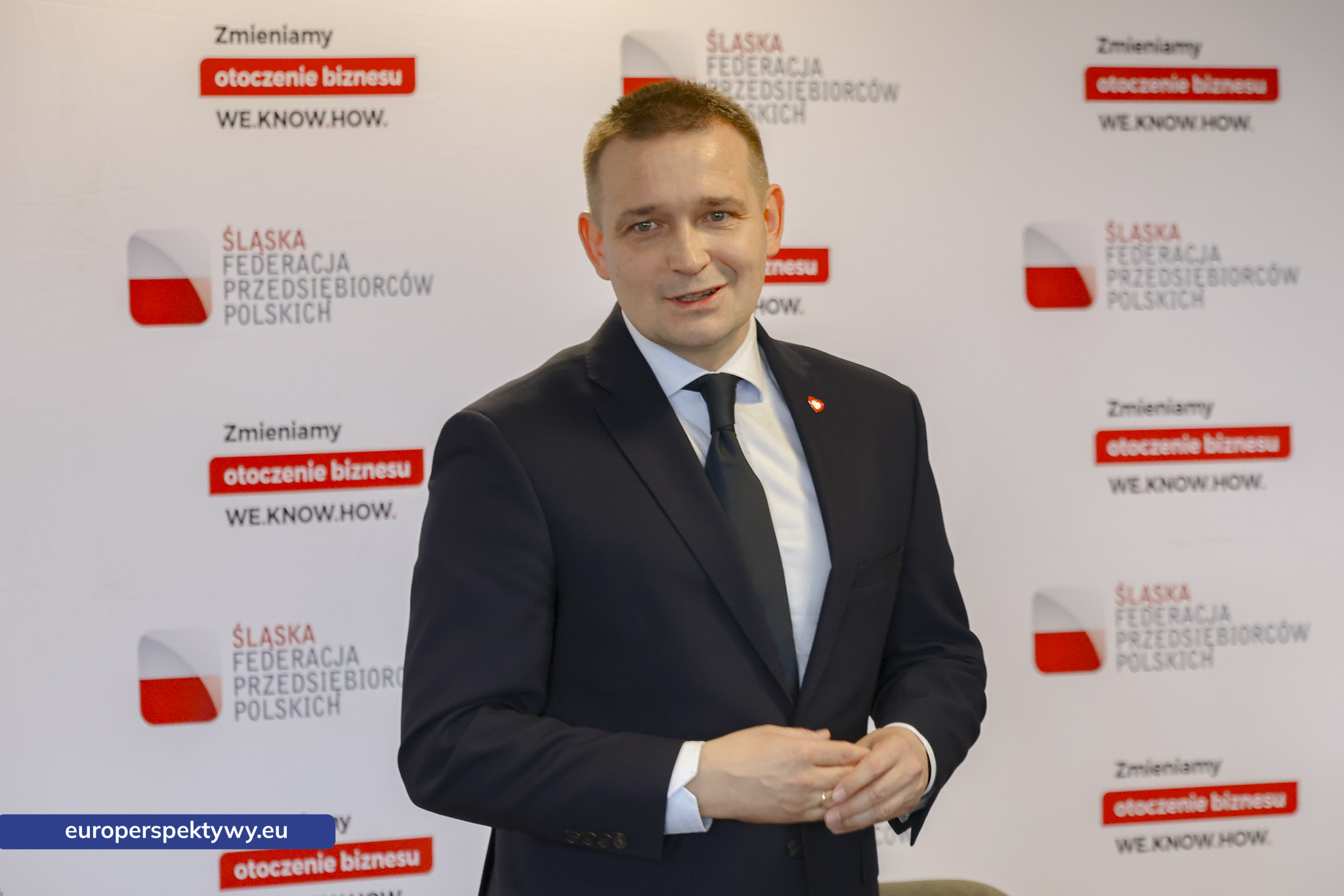 Wiceminister rozwoju i technologii Michał Jaros podczas wystąpienia na spotkaniu ŚFPP