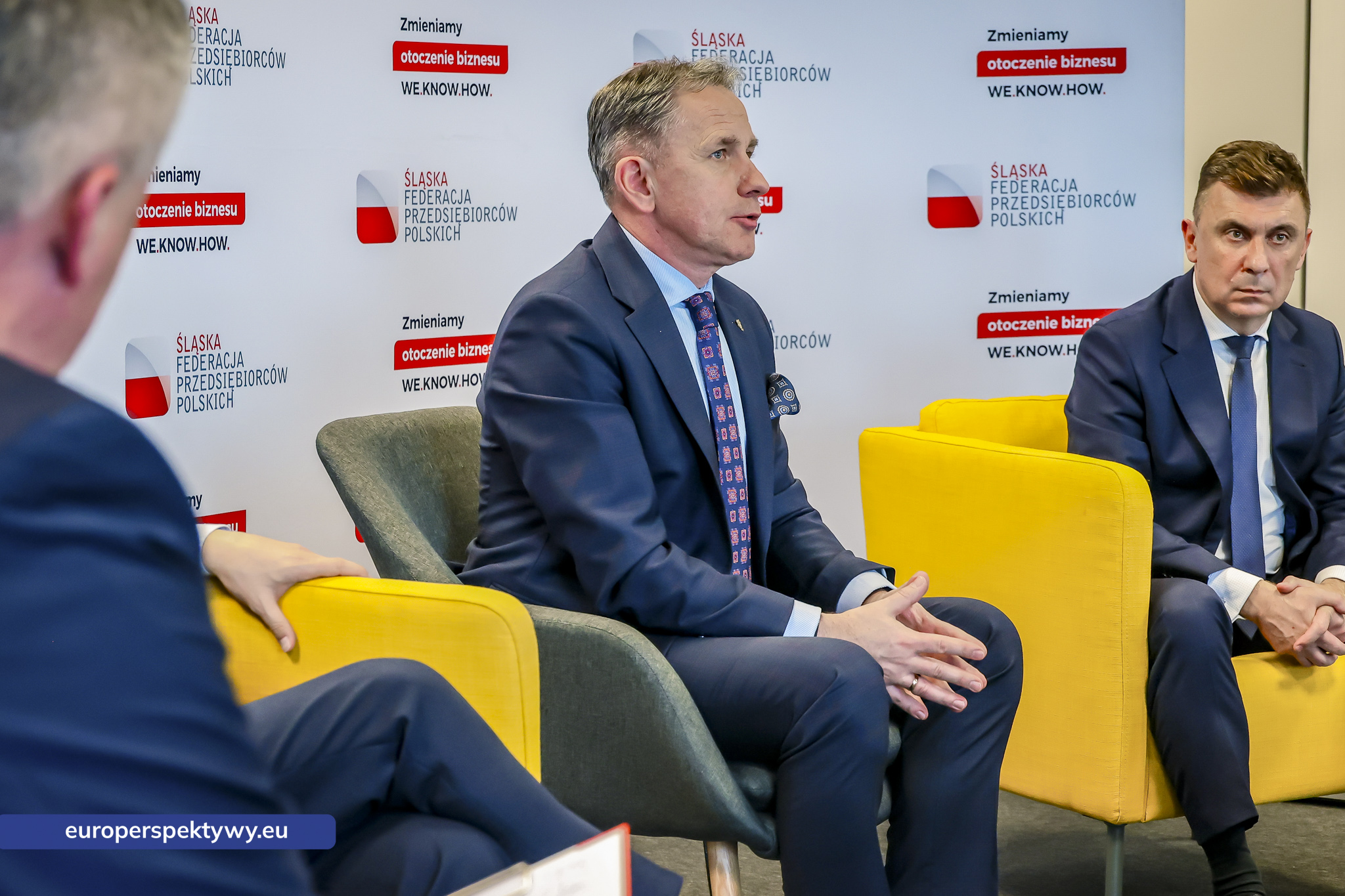 Wymiana zdań między prowadzącym a panelistami debaty ŚFPP