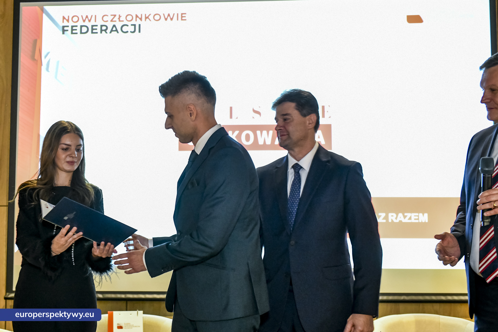 Śląska Federacja Przedsiębiorców Polskich „Biznes na wysokości” Hotel Mercure Szczyrk-131 Europerspektywy Biznes na Wysokości. Śląska Federacja Przedsiębiorców Polskich rozwija współpracę dla regionu