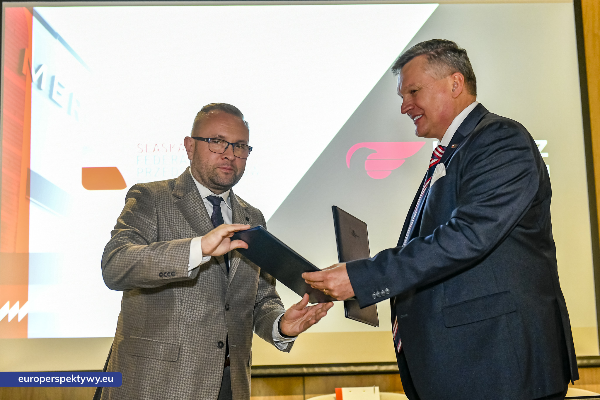 Śląska Federacja Przedsiębiorców Polskich „Biznes na wysokości” Hotel Mercure Szczyrk-184 Europerspektywy Biznes na Wysokości. Śląska Federacja Przedsiębiorców Polskich rozwija współpracę dla regionu