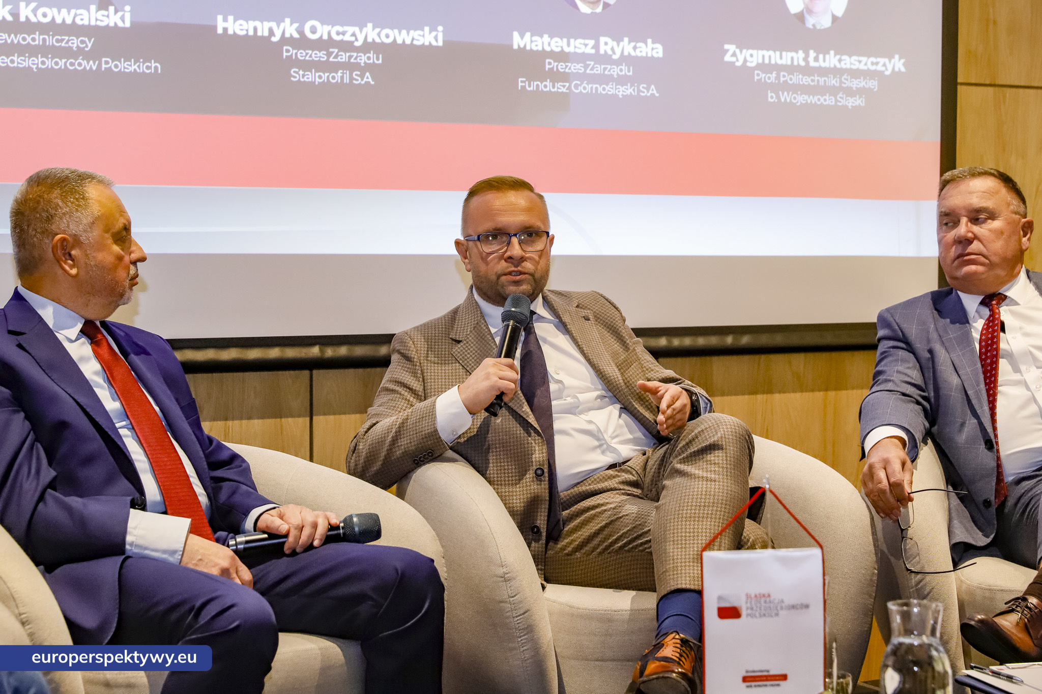 Śląska Federacja Przedsiębiorców Polskich „Biznes na wysokości” Hotel Mercure Szczyrk-208 Europerspektywy Biznes na Wysokości. Śląska Federacja Przedsiębiorców Polskich rozwija współpracę dla regionu