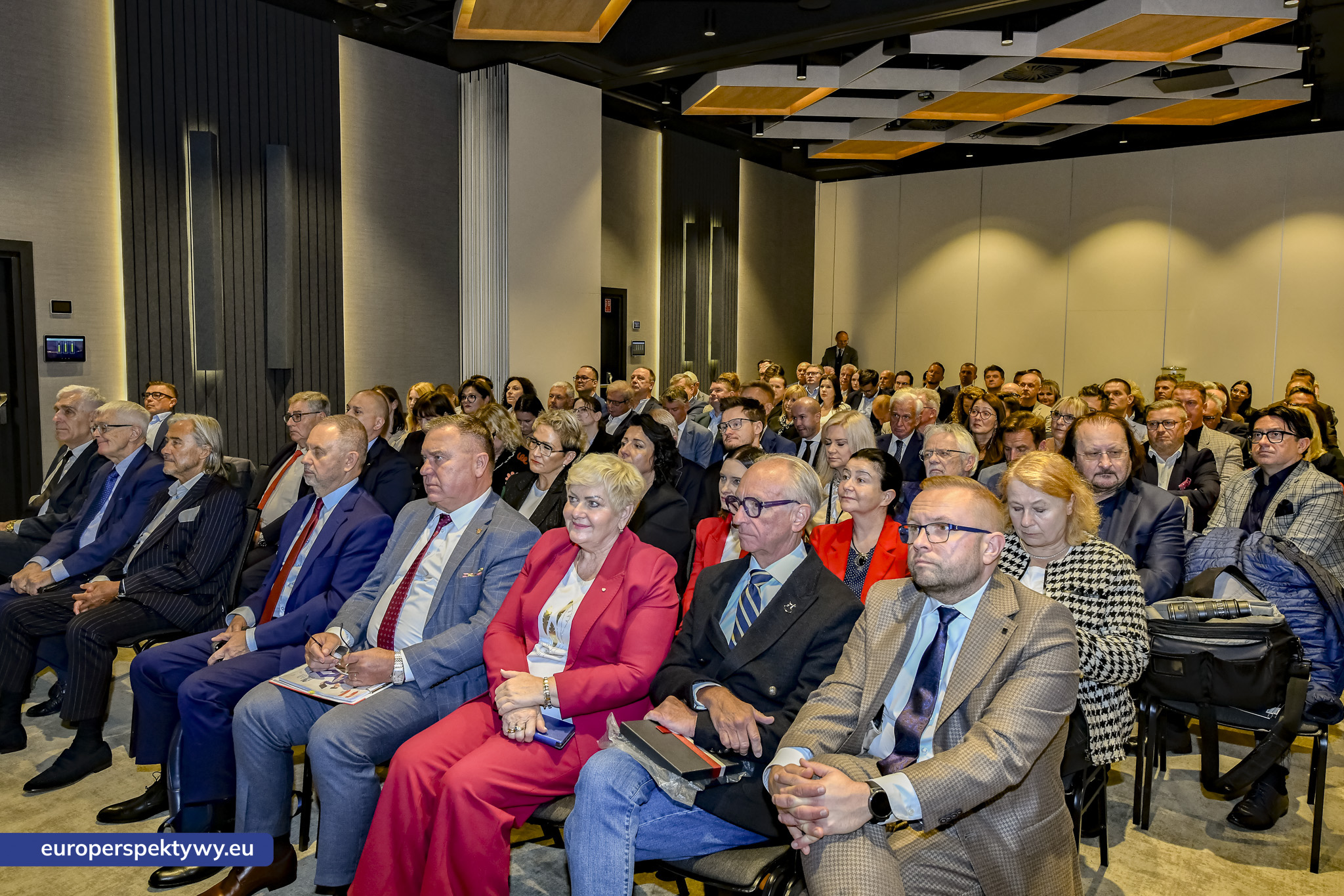 Śląska Federacja Przedsiębiorców Polskich „Biznes na wysokości” Hotel Mercure Szczyrk-85 Europerspektywy Biznes na Wysokości. Śląska Federacja Przedsiębiorców Polskich rozwija współpracę dla regionu