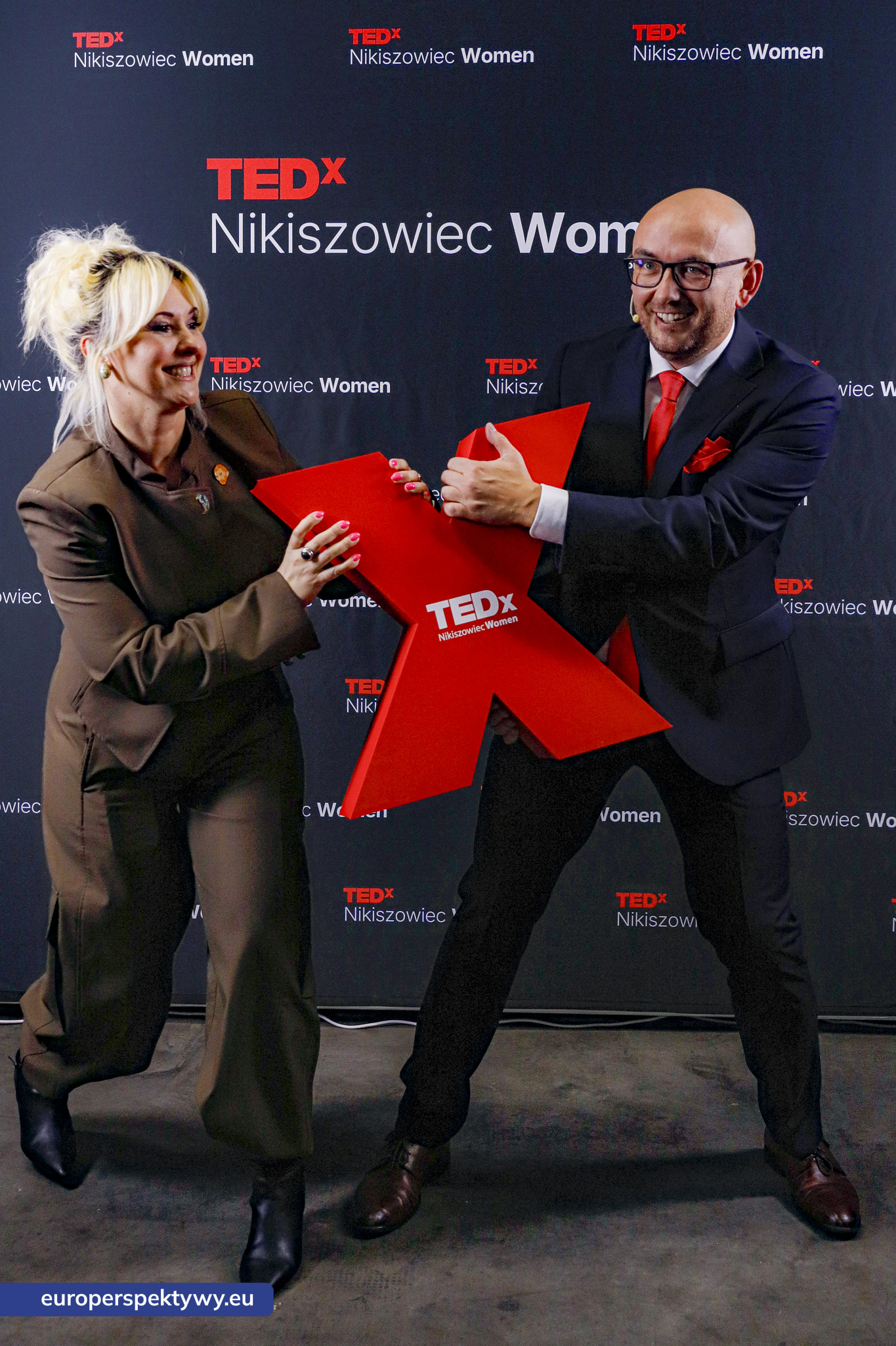 TEDxNikiszowiec Women 2026 Europerspektywy TEDxNikiszowiec Women. O transformacji, odwadze i szukaniu własnej drogi