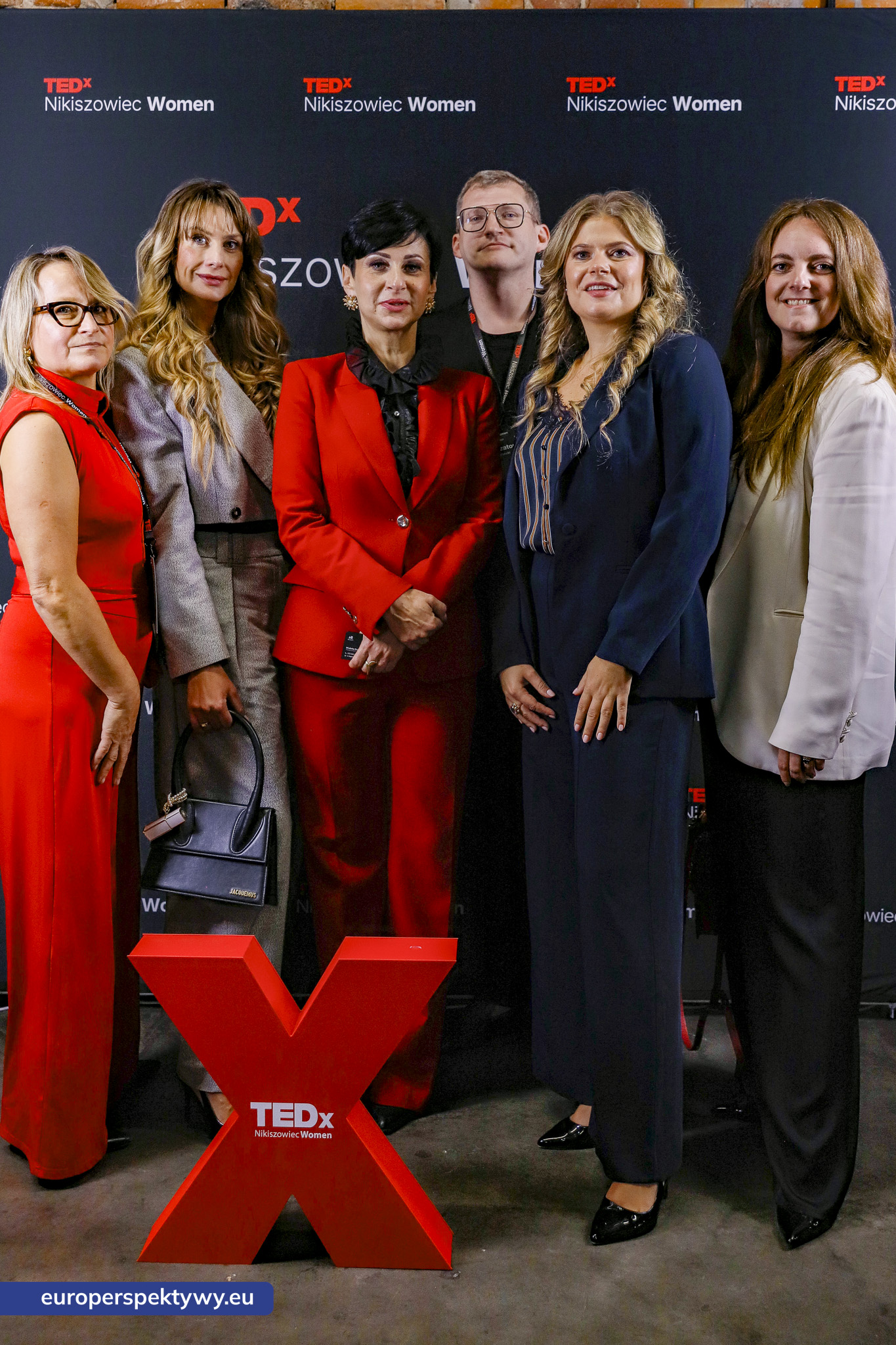 TEDxNikiszowiec Women 2026 Europerspektywy TEDxNikiszowiec Women. O transformacji, odwadze i szukaniu własnej drogi