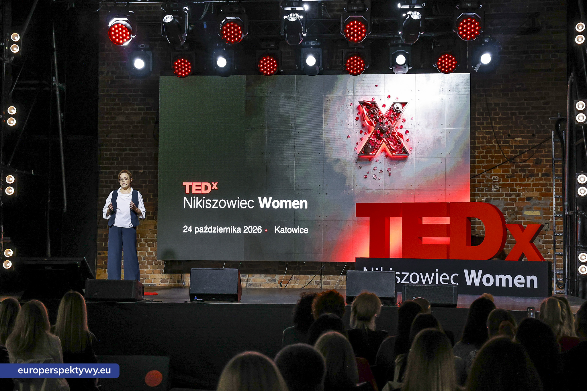 TEDxNikiszowiec Women 2026 Europerspektywy TEDxNikiszowiec Women. O transformacji, odwadze i szukaniu własnej drogi