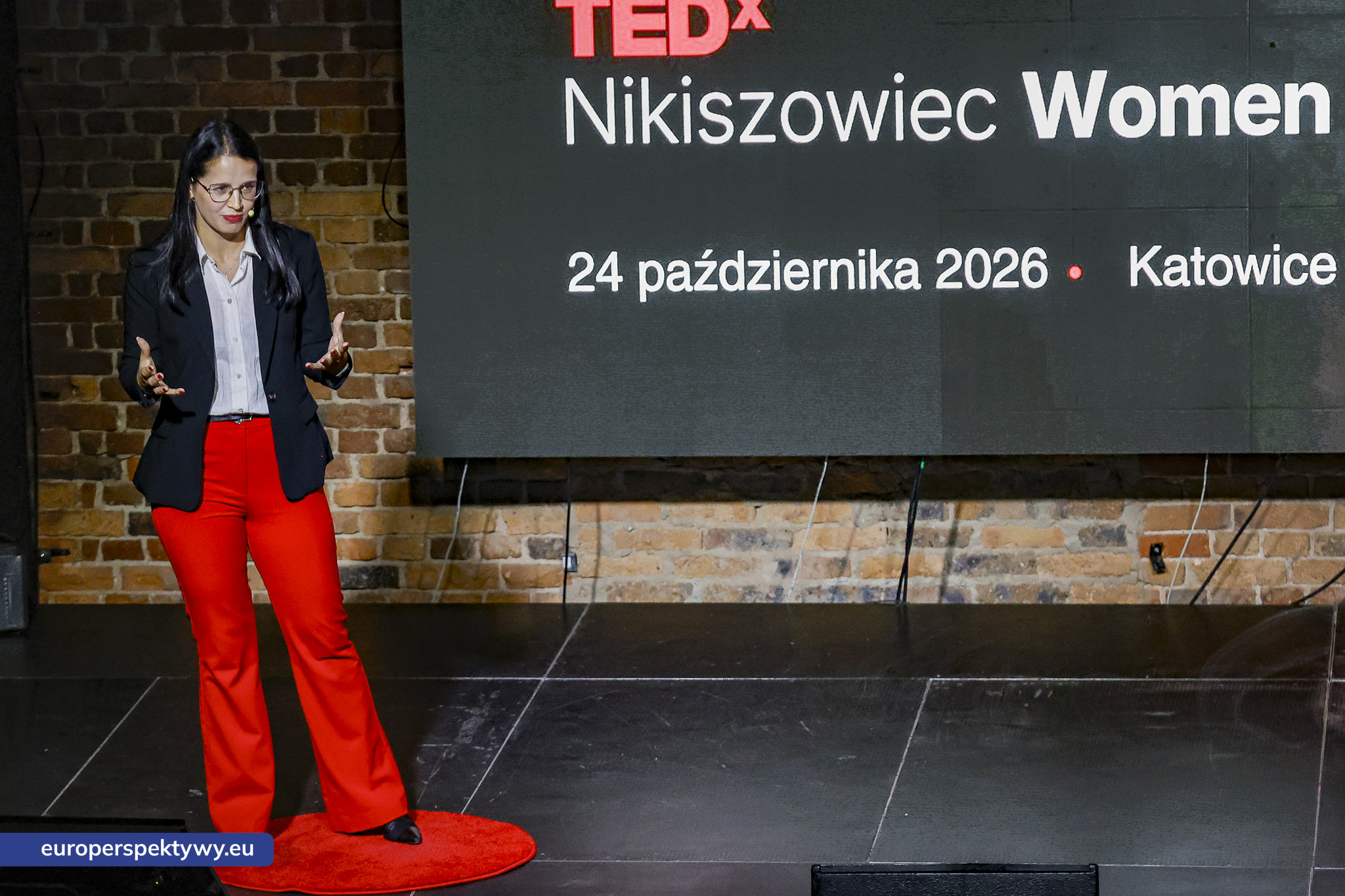 TEDxNikiszowiec Women 2026 Europerspektywy TEDxNikiszowiec Women. O transformacji, odwadze i szukaniu własnej drogi