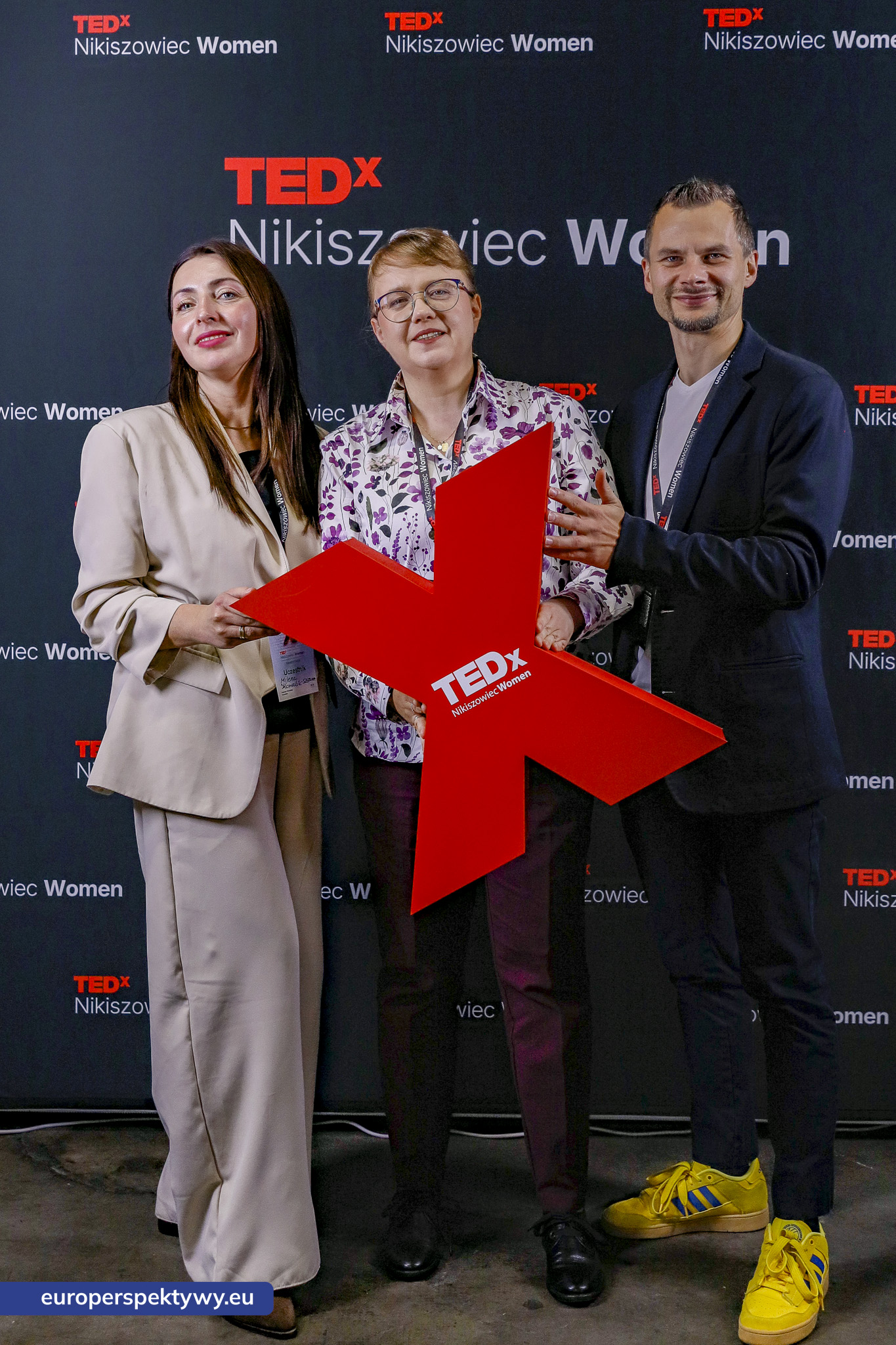 TEDxNikiszowiec Women 2026 Europerspektywy TEDxNikiszowiec Women. O transformacji, odwadze i szukaniu własnej drogi