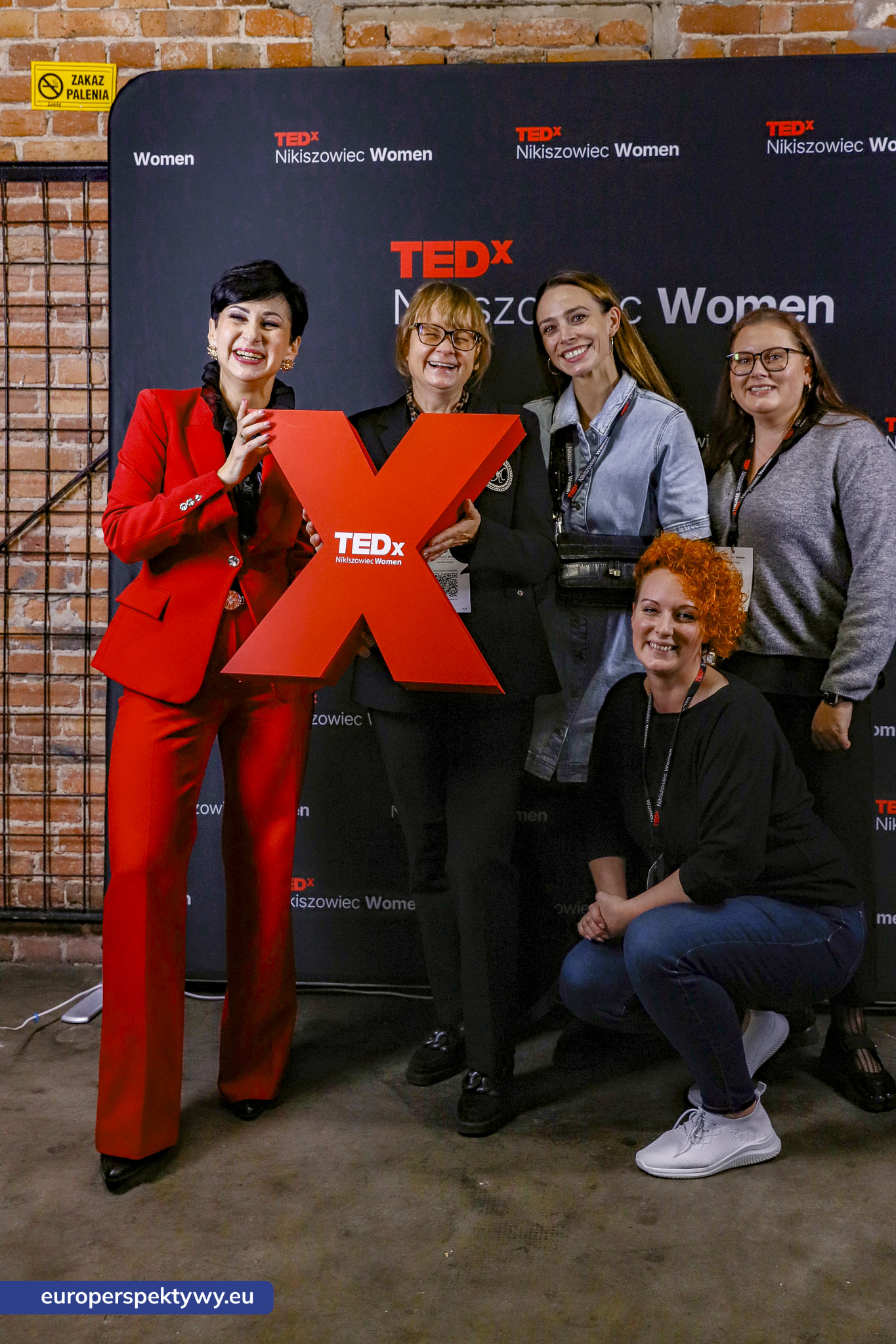 TEDxNikiszowiec Women 2026 Europerspektywy TEDxNikiszowiec Women. O transformacji, odwadze i szukaniu własnej drogi