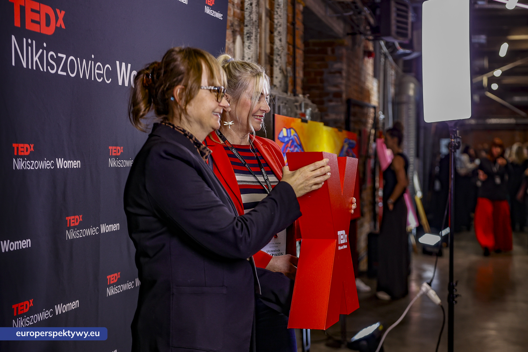 TEDxNikiszowiec Women 2026 Europerspektywy TEDxNikiszowiec Women. O transformacji, odwadze i szukaniu własnej drogi