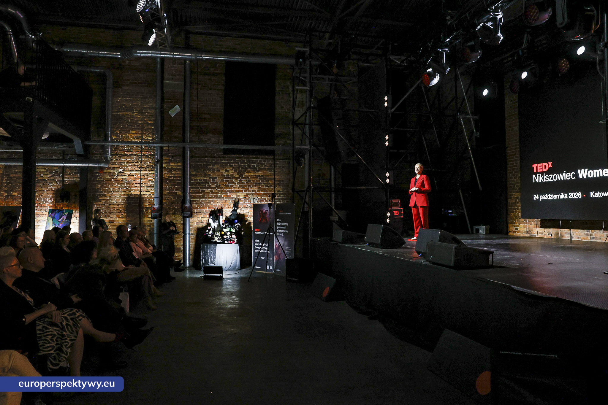 TEDxNikiszowiec Women 2026 Europerspektywy TEDxNikiszowiec Women. O transformacji, odwadze i szukaniu własnej drogi