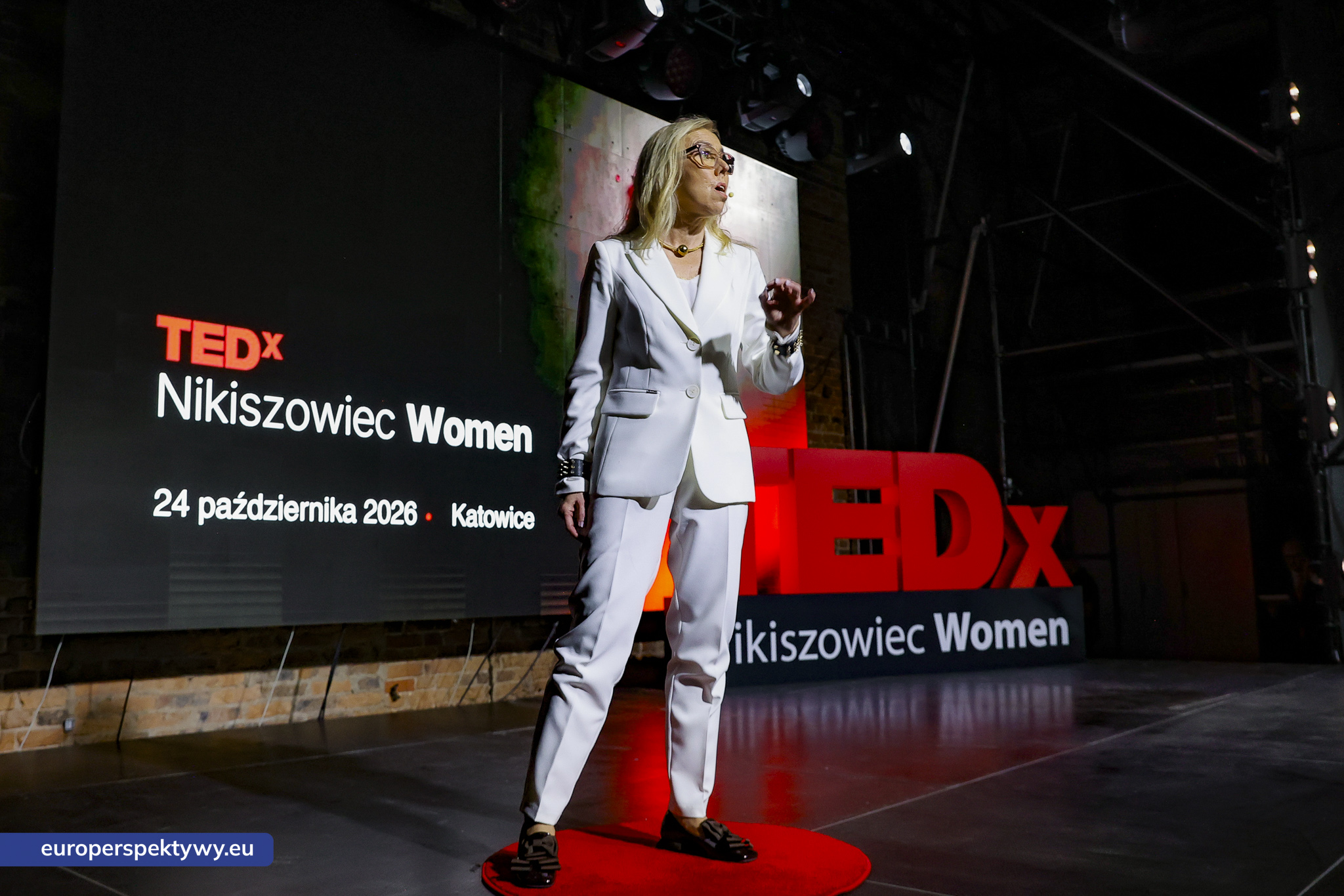 TEDxNikiszowiec Women 2026 Europerspektywy TEDxNikiszowiec Women. O transformacji, odwadze i szukaniu własnej drogi