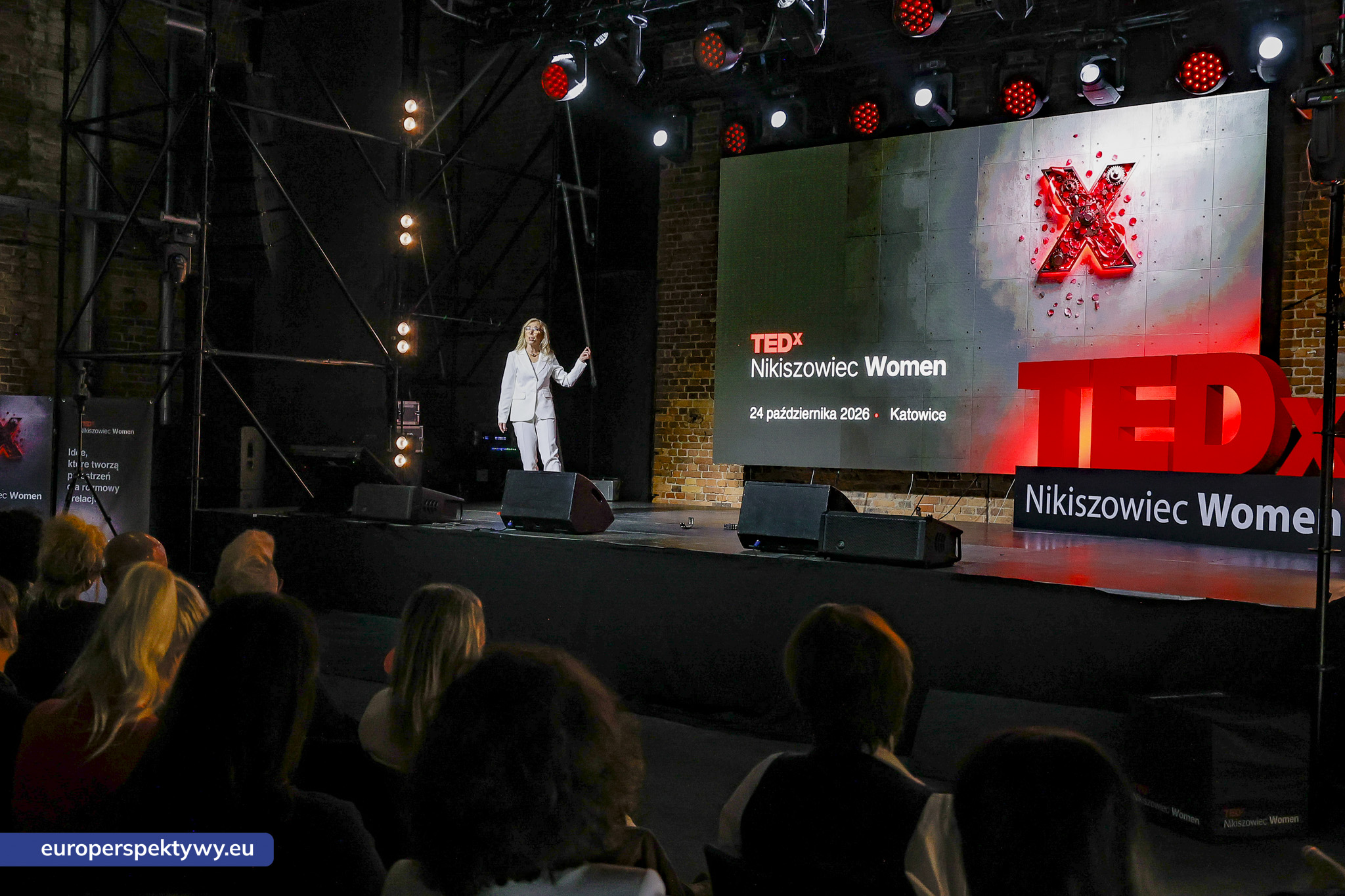 TEDxNikiszowiec Women 2026 Europerspektywy TEDxNikiszowiec Women. O transformacji, odwadze i szukaniu własnej drogi