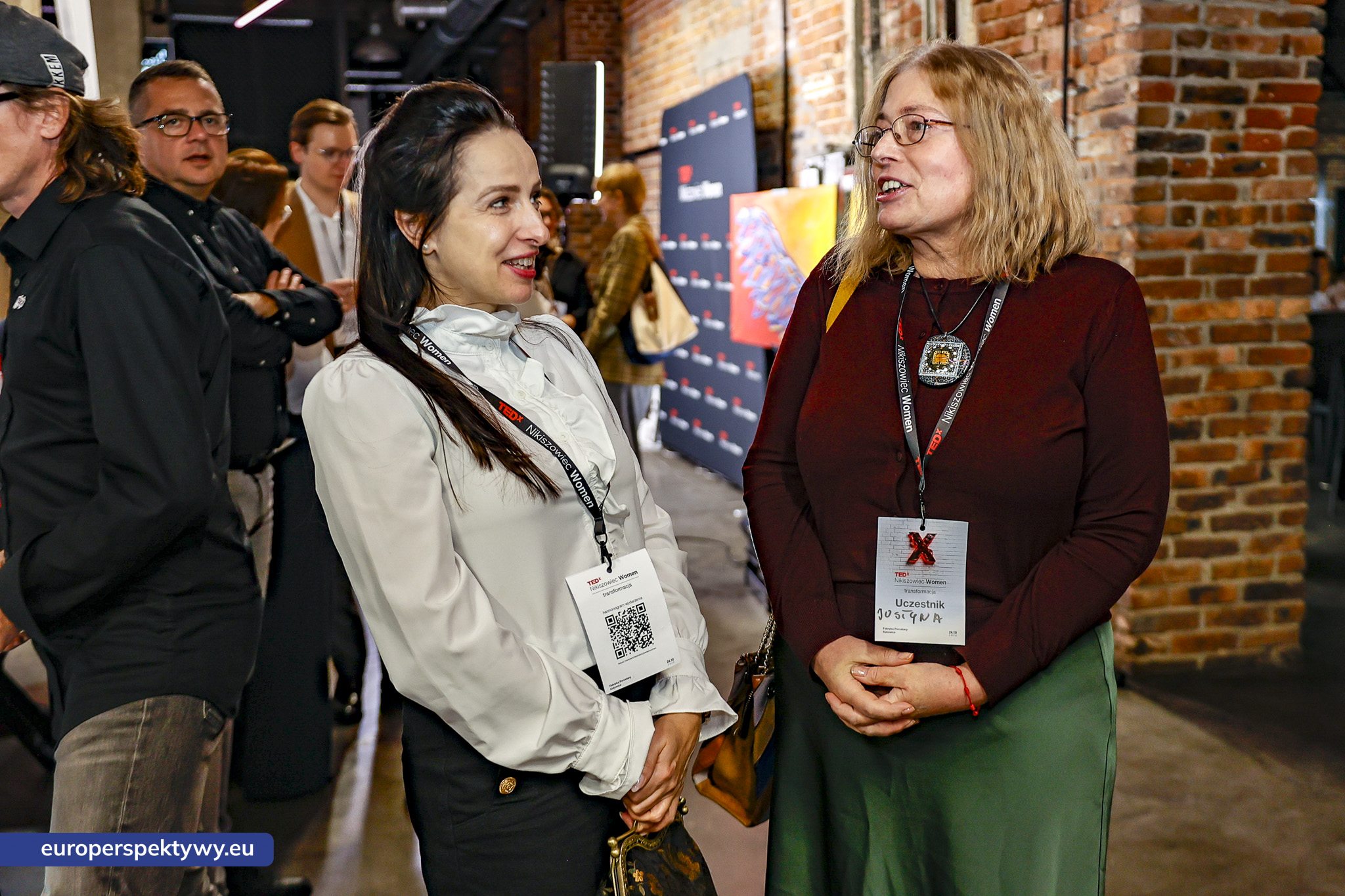 TEDxNikiszowiec Women 2026 Europerspektywy TEDxNikiszowiec Women. O transformacji, odwadze i szukaniu własnej drogi