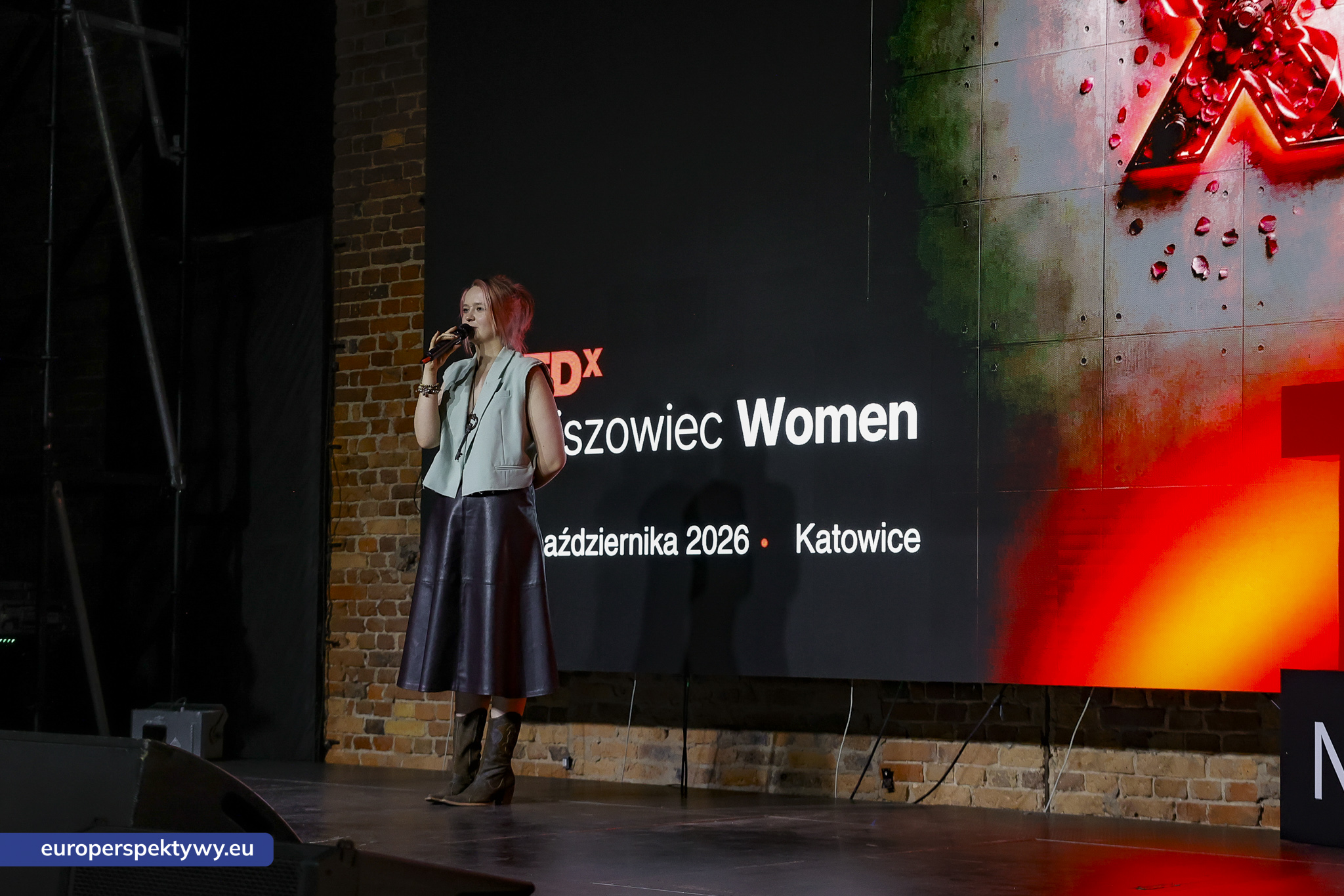 TEDxNikiszowiec Women 2026 Europerspektywy TEDxNikiszowiec Women. O transformacji, odwadze i szukaniu własnej drogi