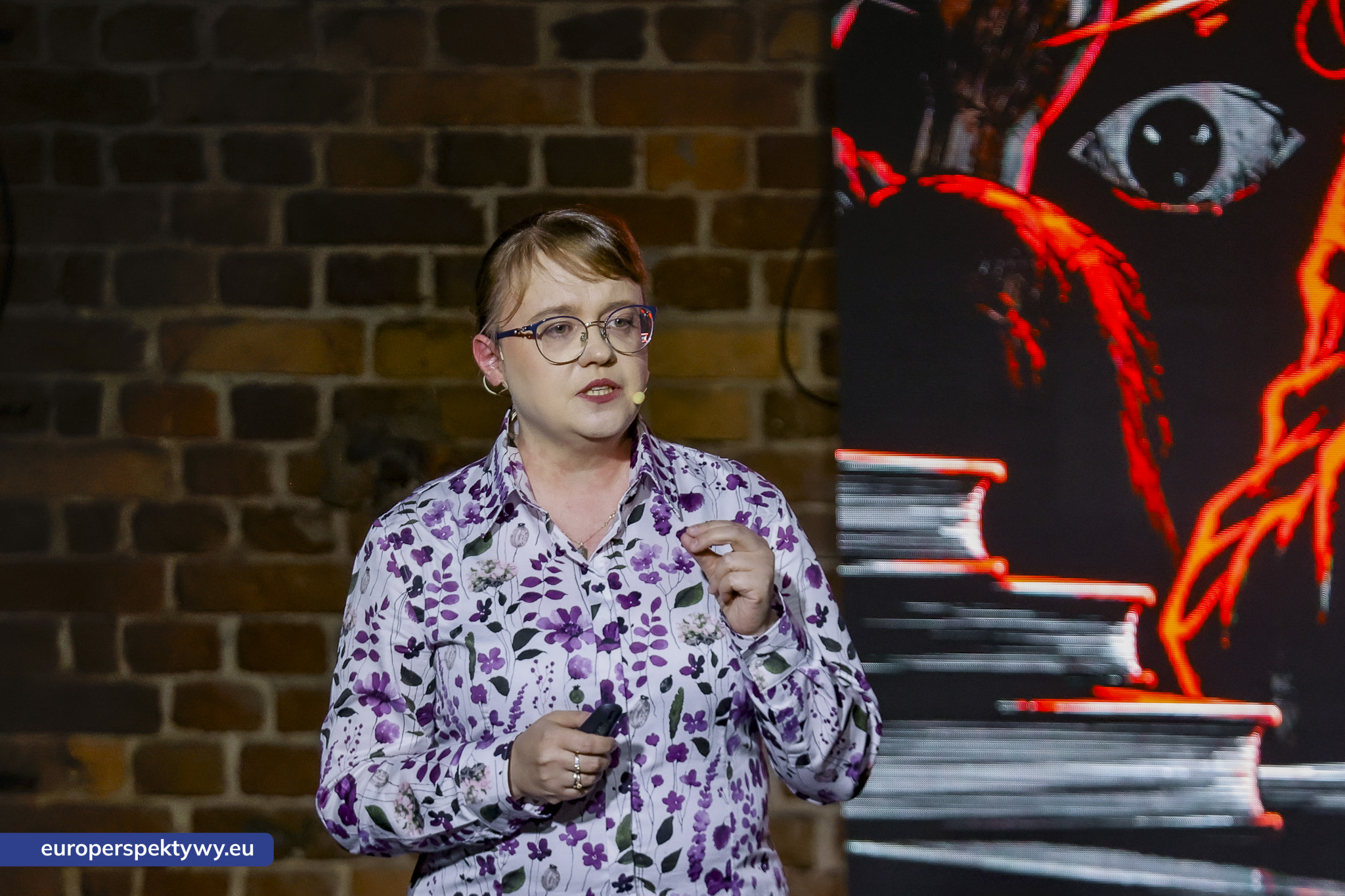 TEDxNikiszowiec Women 2026 Europerspektywy TEDxNikiszowiec Women. O transformacji, odwadze i szukaniu własnej drogi