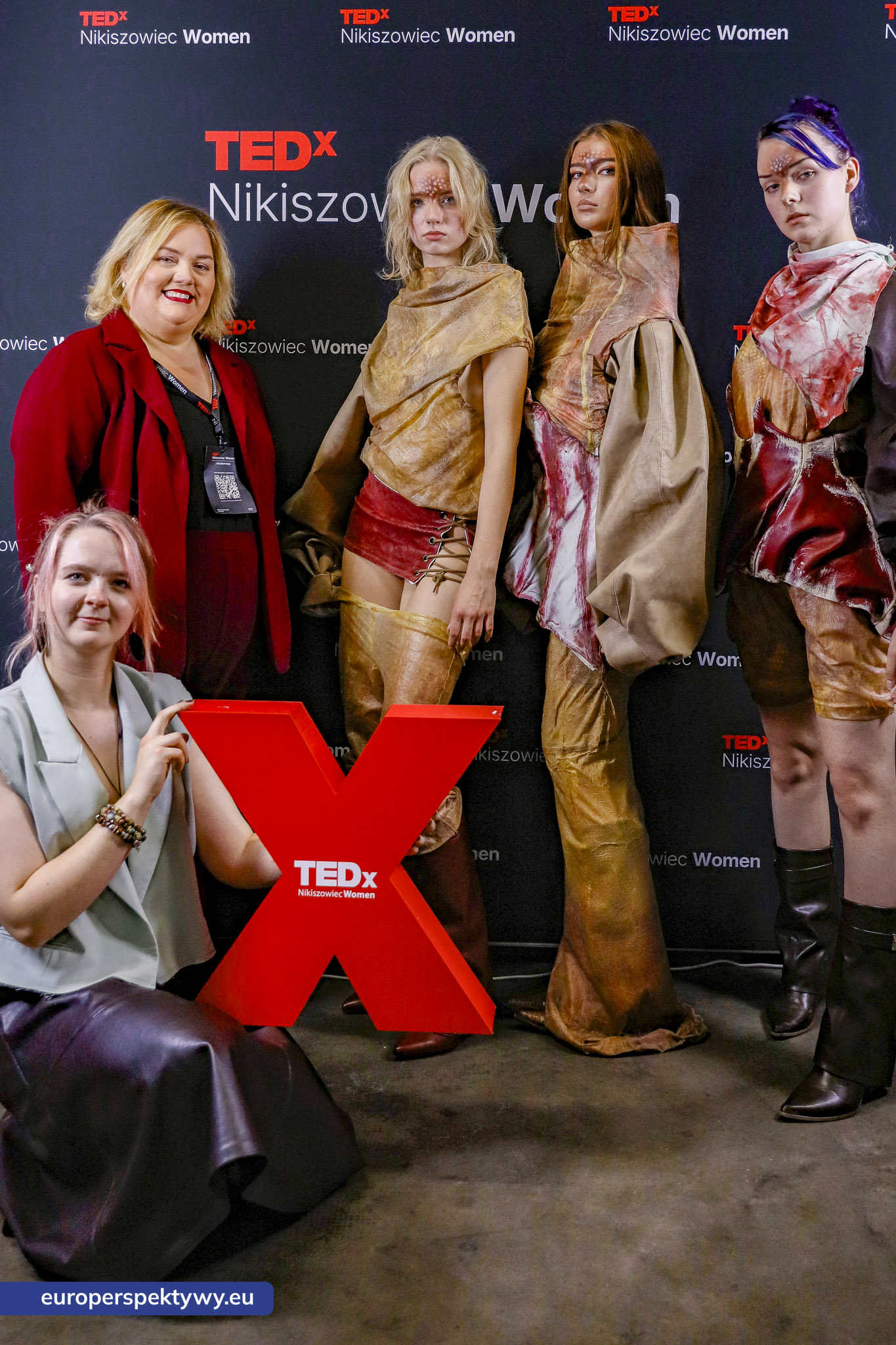 TEDxNikiszowiec Women 2026 Europerspektywy TEDxNikiszowiec Women. O transformacji, odwadze i szukaniu własnej drogi