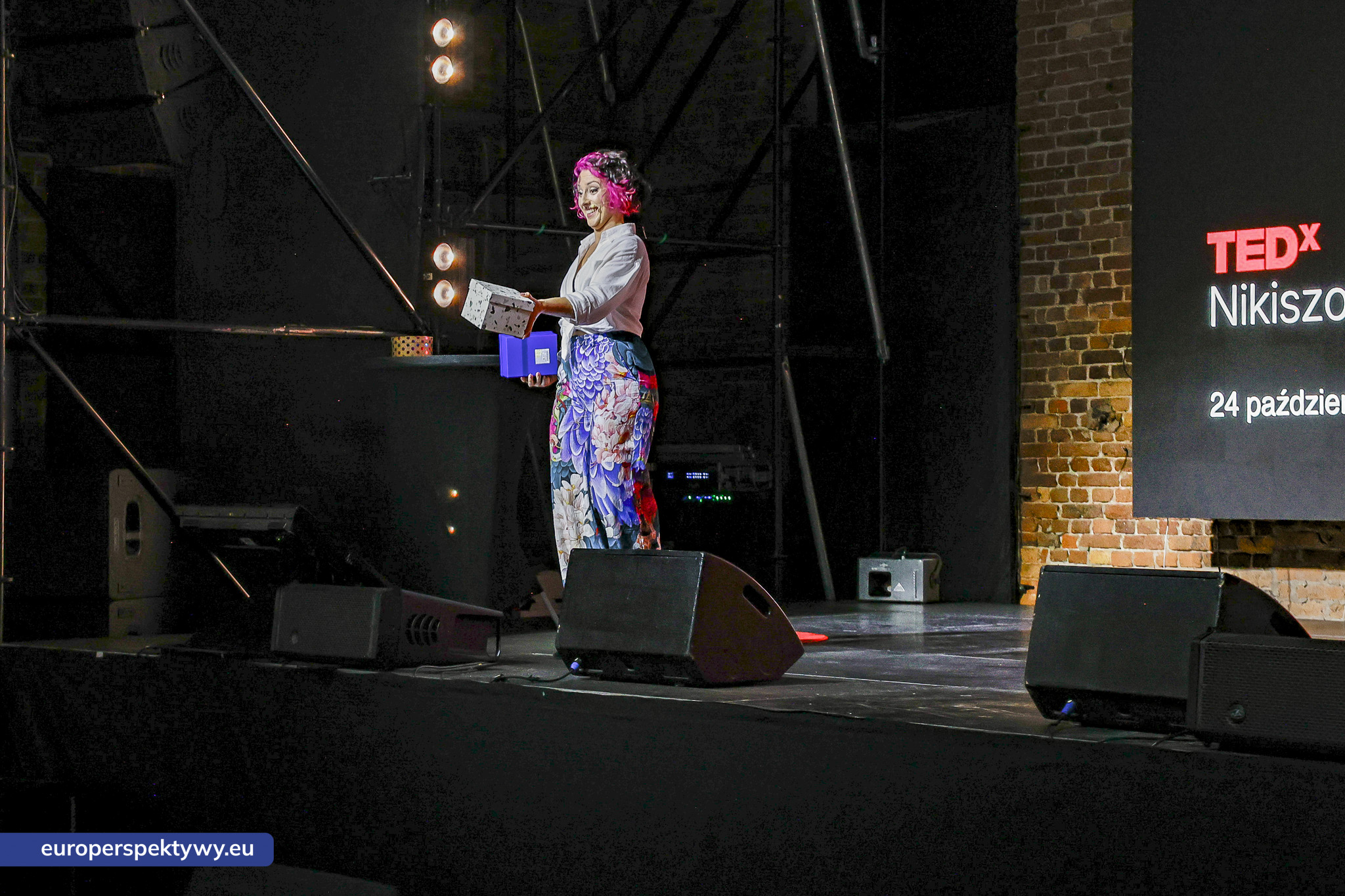 TEDxNikiszowiec Women 2026 Europerspektywy TEDxNikiszowiec Women. O transformacji, odwadze i szukaniu własnej drogi