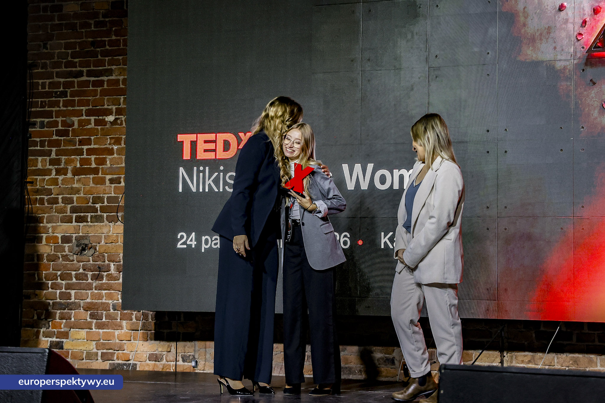 TEDxNikiszowiec Women 2026 Europerspektywy TEDxNikiszowiec Women. O transformacji, odwadze i szukaniu własnej drogi